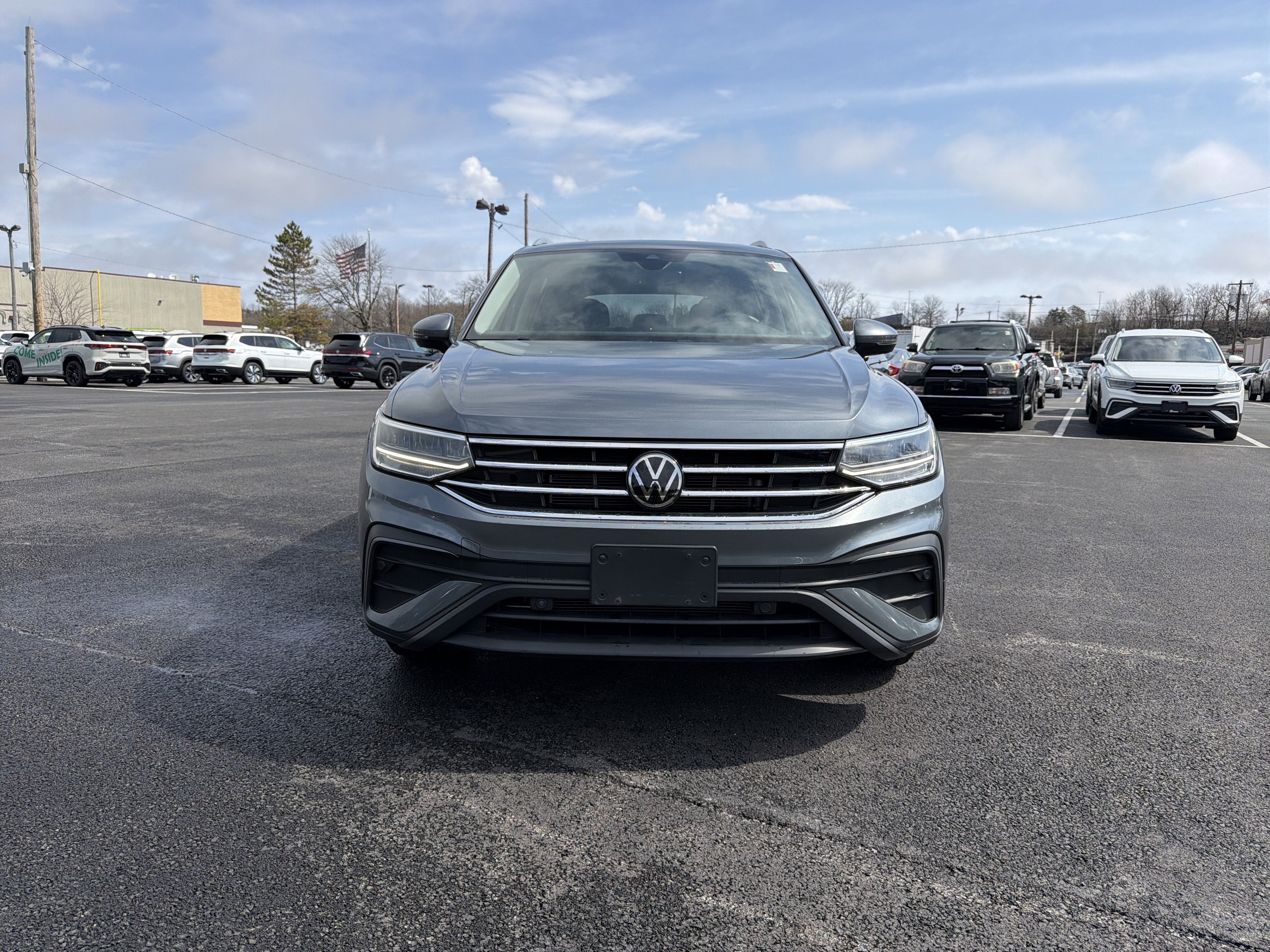 2022 Volkswagen Tiguan 2.0T SE