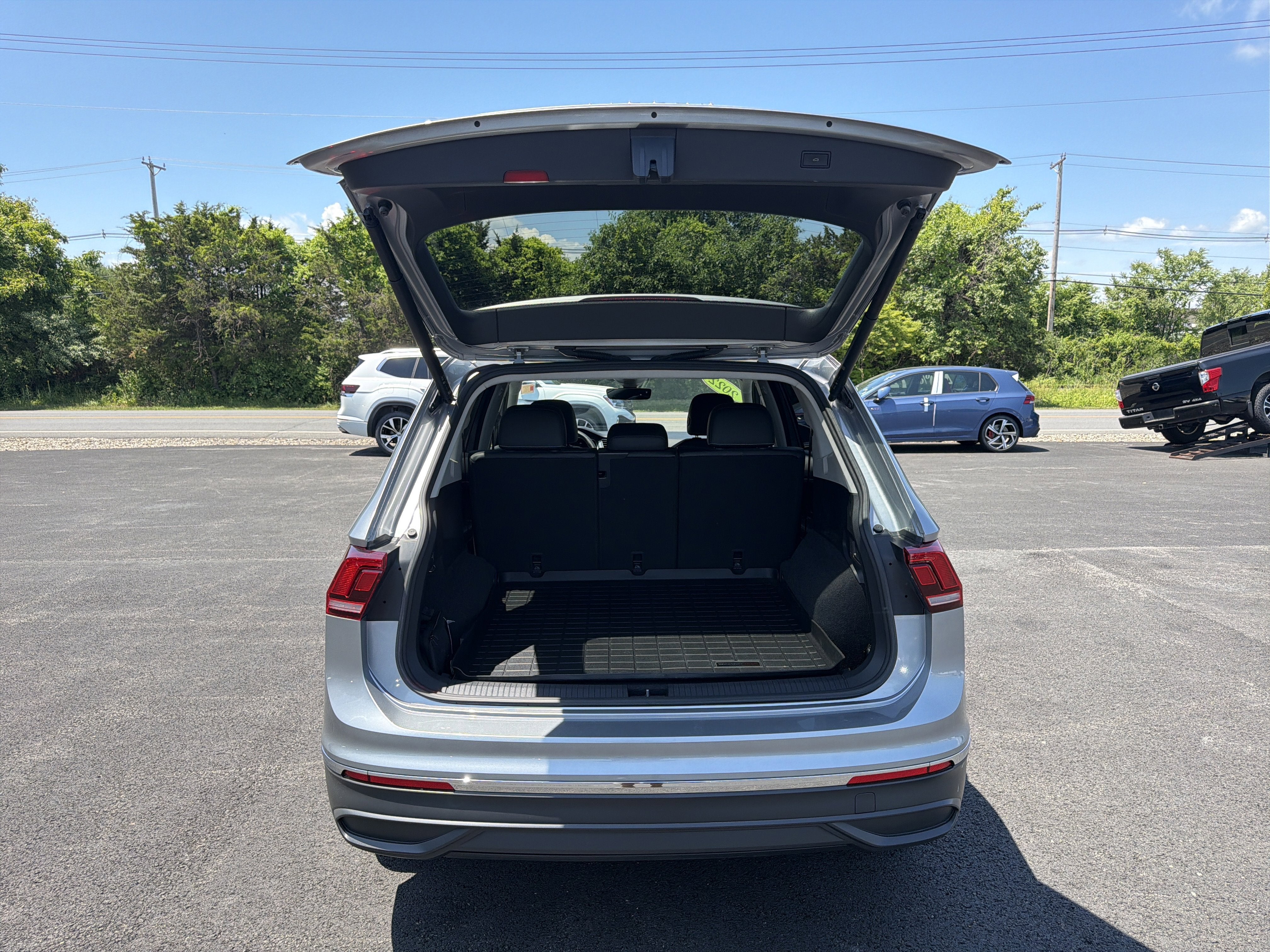2022 Volkswagen Tiguan 2.0T SE