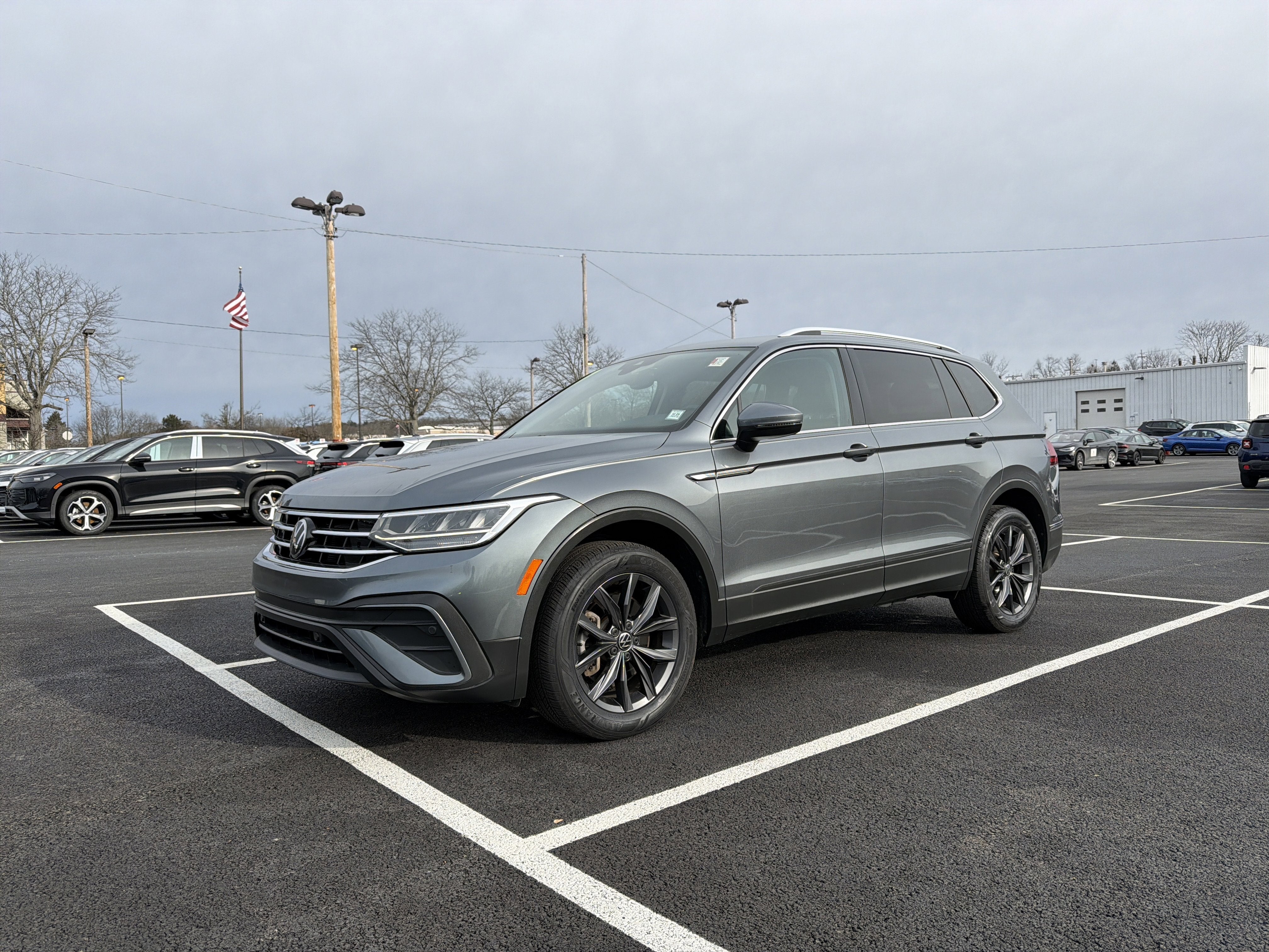 2022 Volkswagen Tiguan 2.0T SE