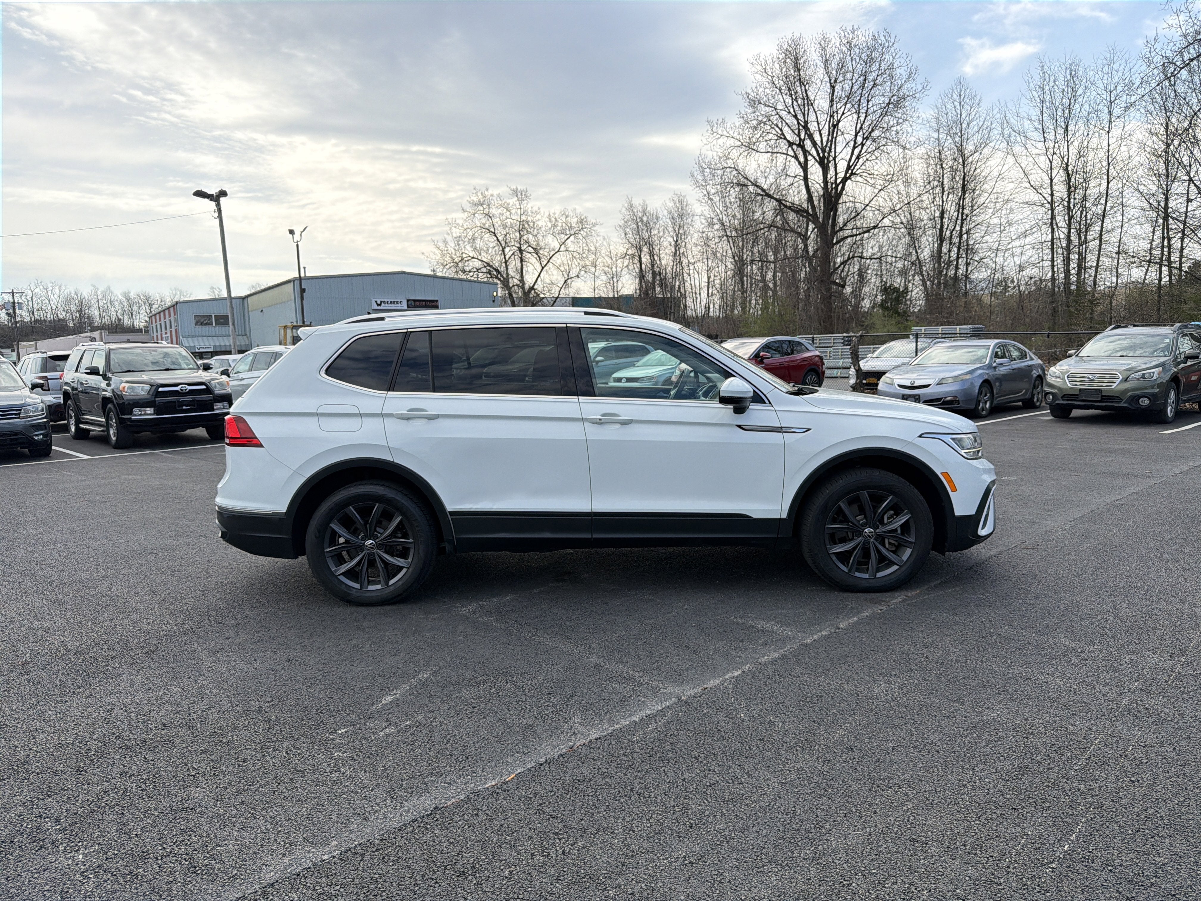 2022 Volkswagen Tiguan 2.0T SE