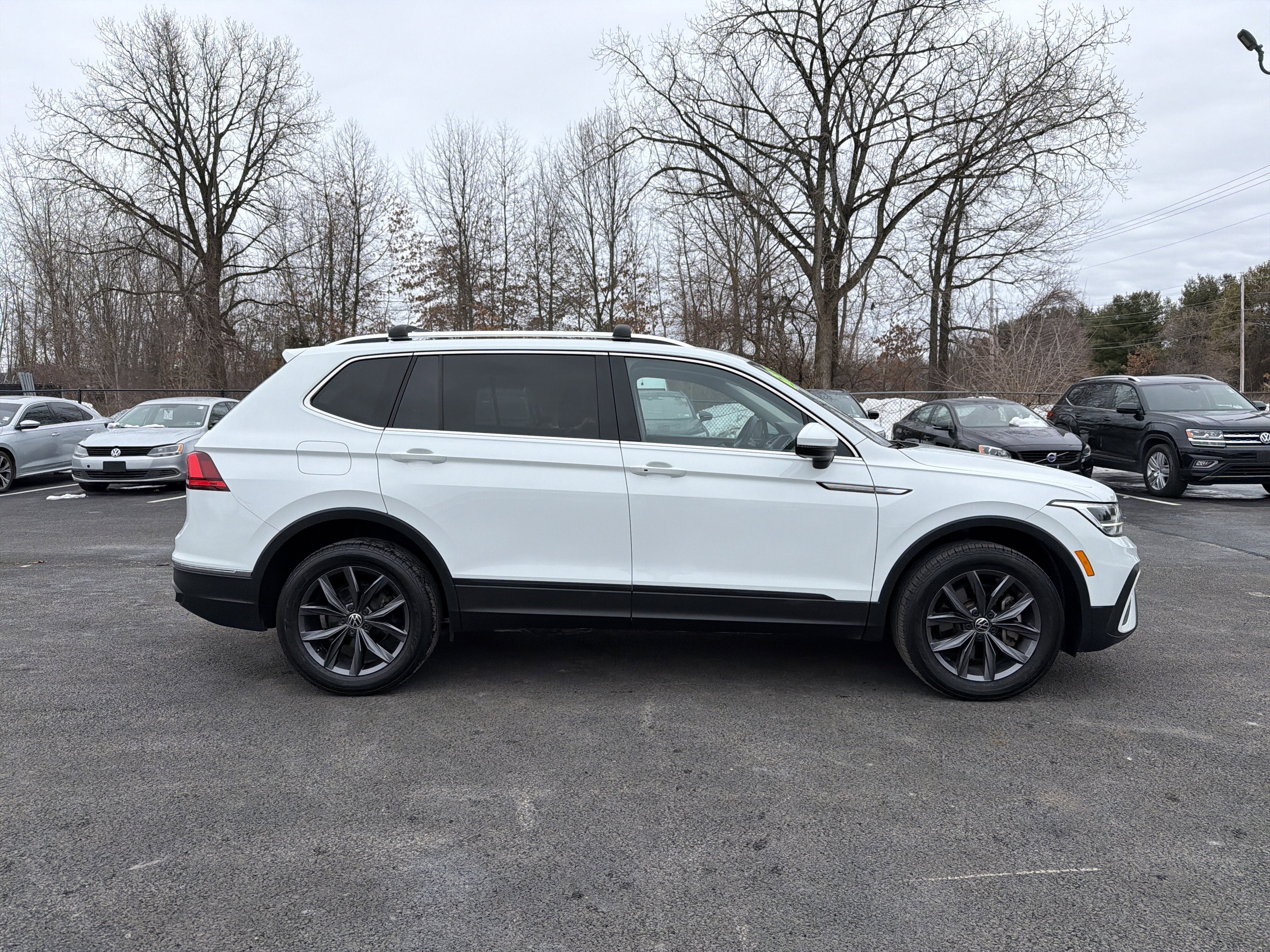 2022 Volkswagen Tiguan 2.0T SE