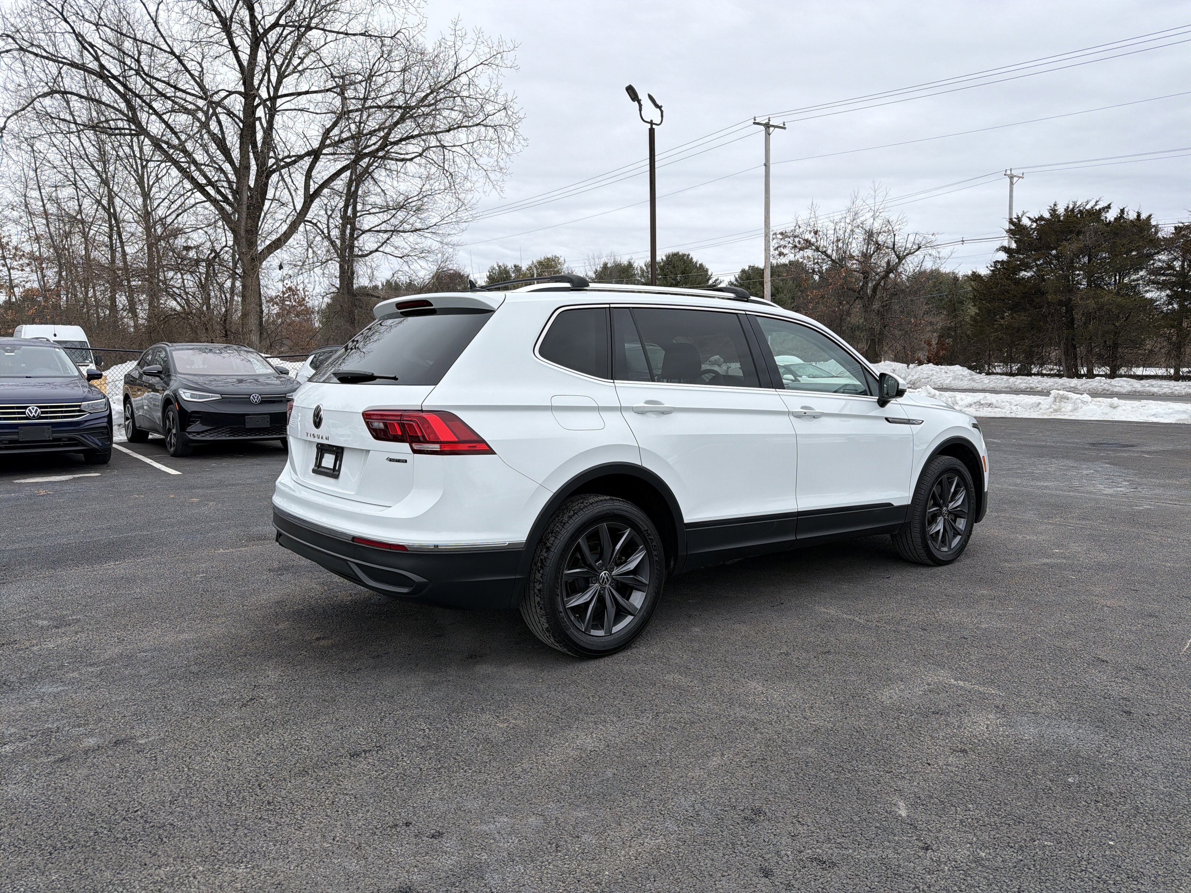 2022 Volkswagen Tiguan 2.0T SE