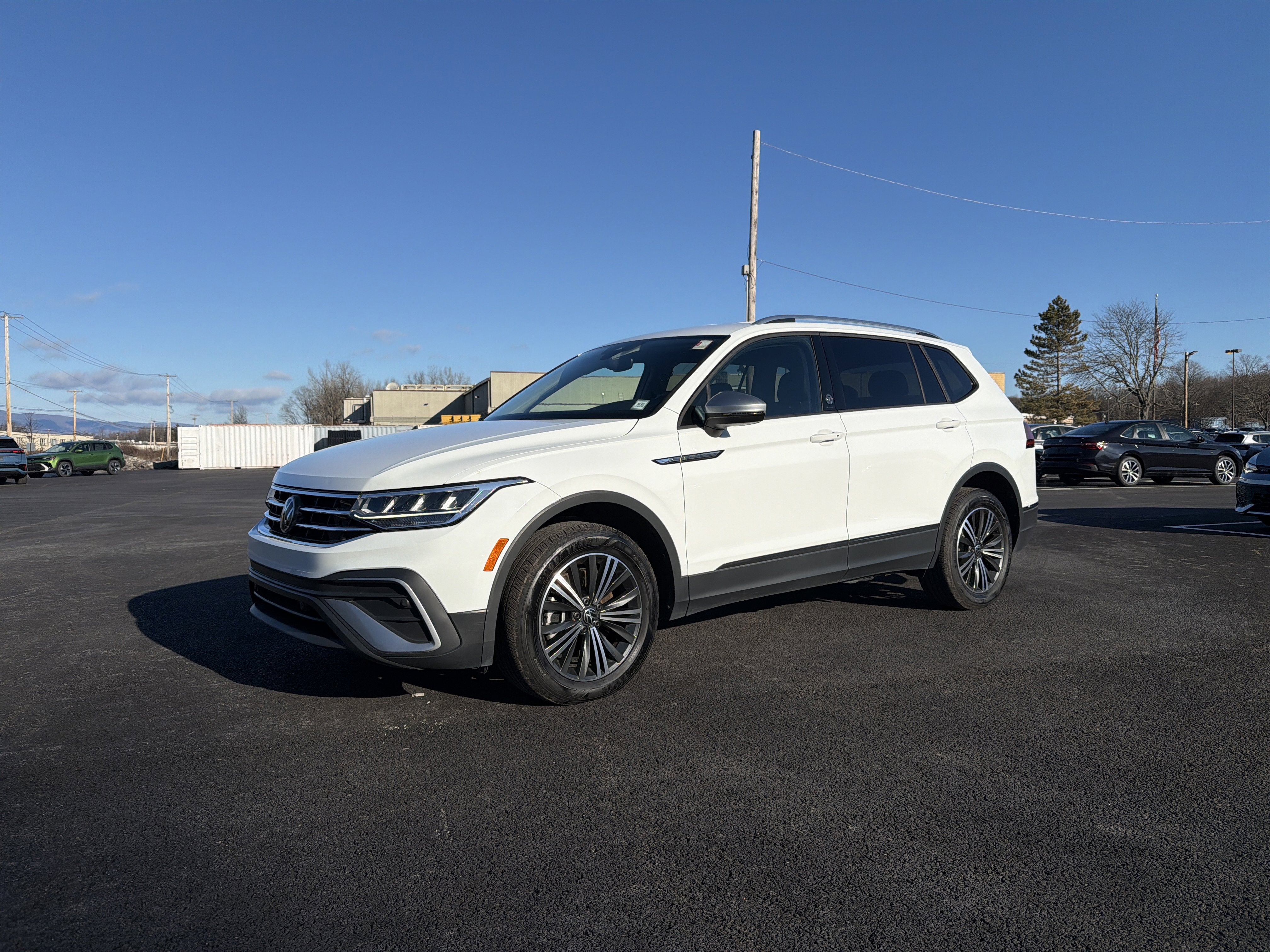 2024 Volkswagen Tiguan 2.0T SE
