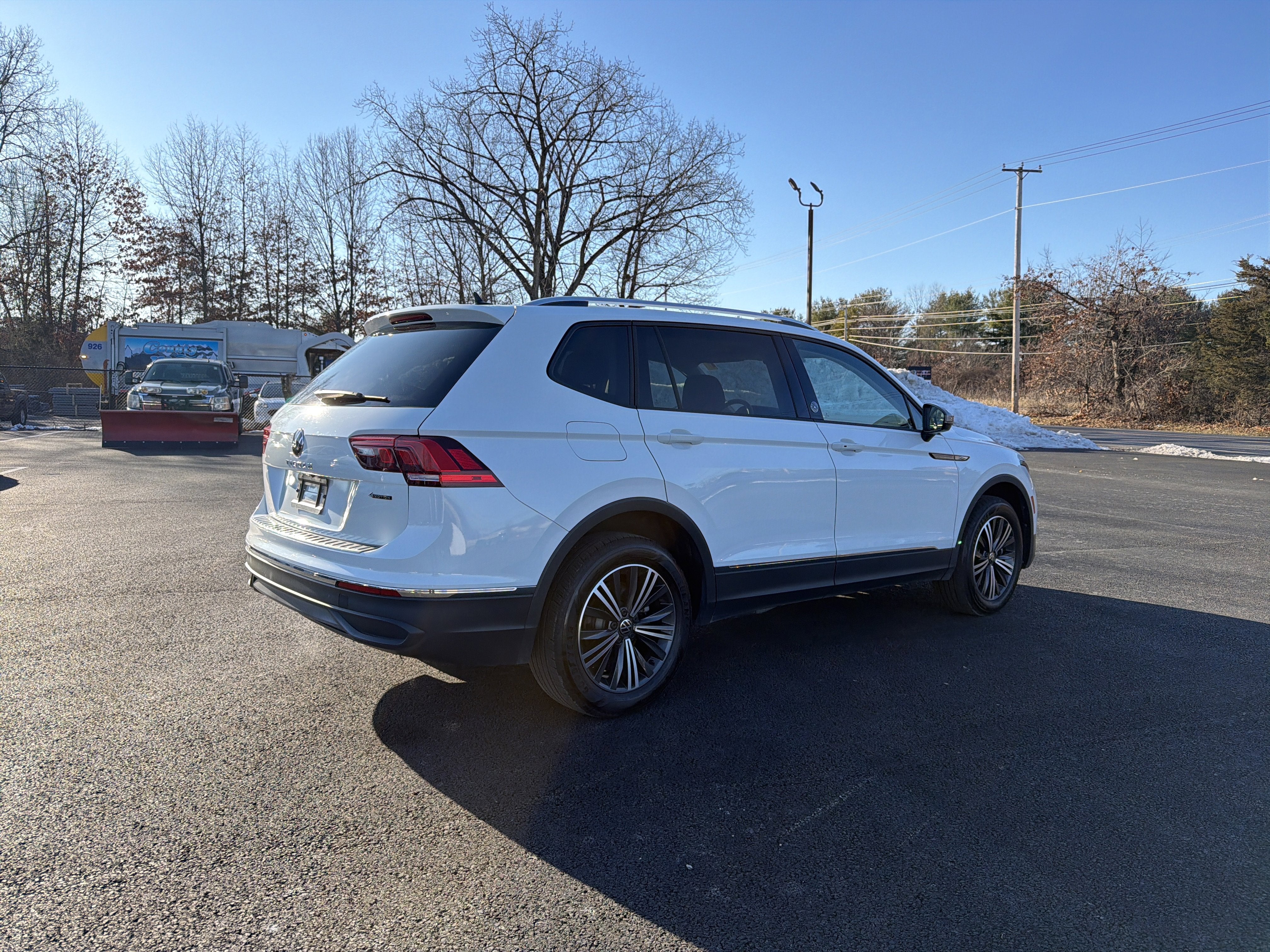 2024 Volkswagen Tiguan 2.0T SE
