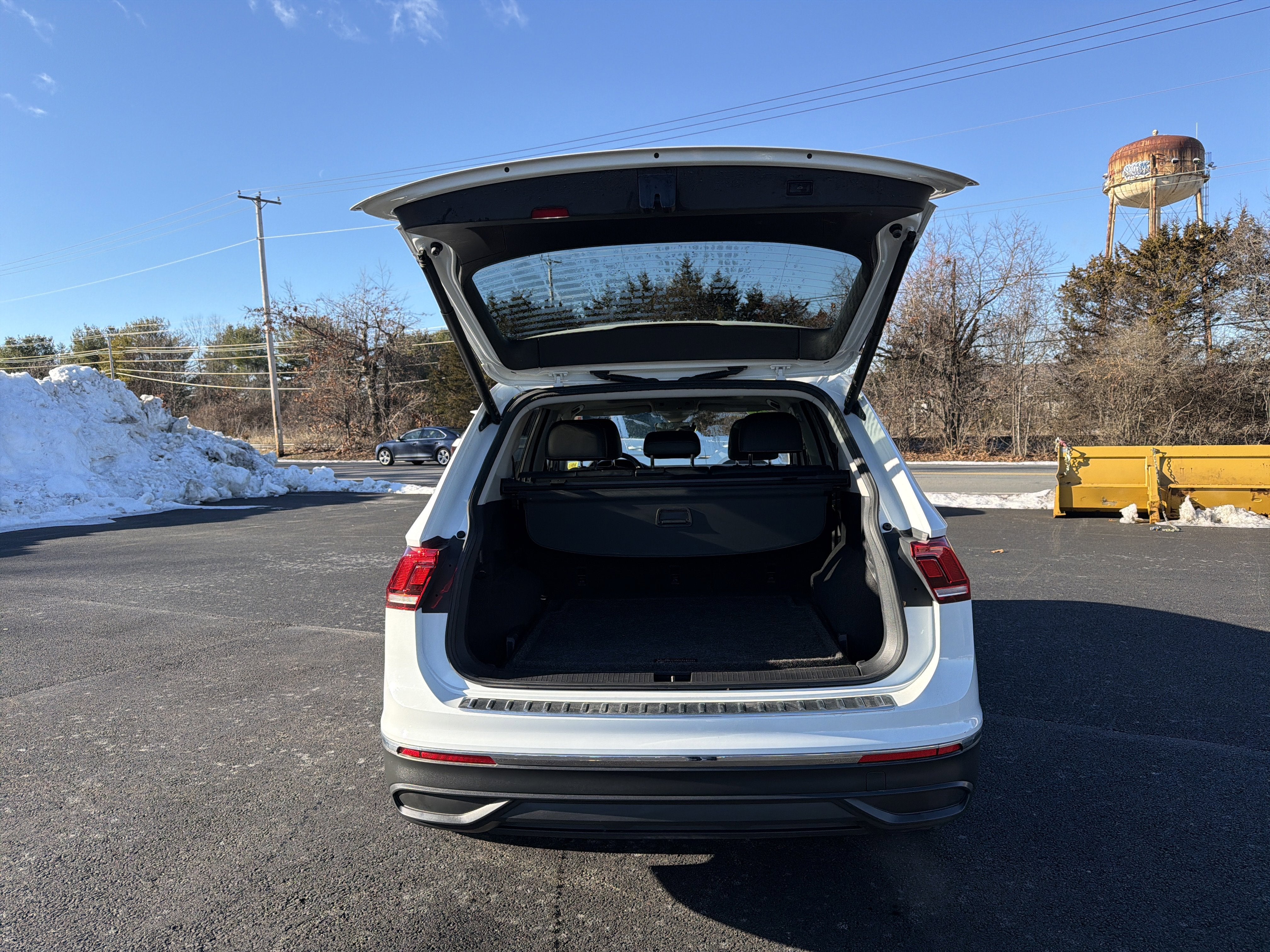 2022 Volkswagen Tiguan 2.0T SE