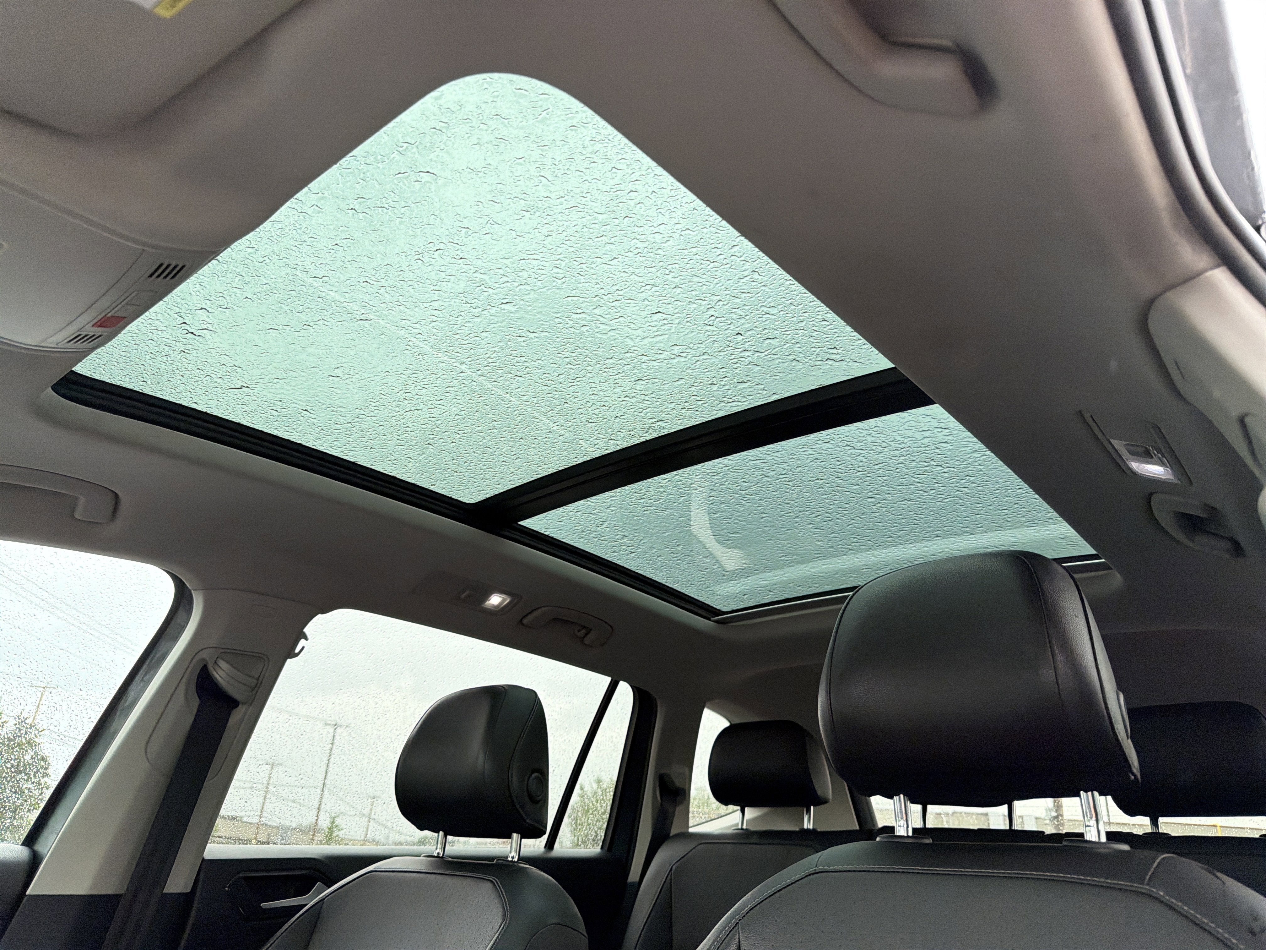 2018 Volkswagen Tiguan 2.0T SEL 4Motion