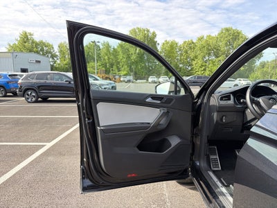 2021 Volkswagen Tiguan 2.0T SE R-Line Black