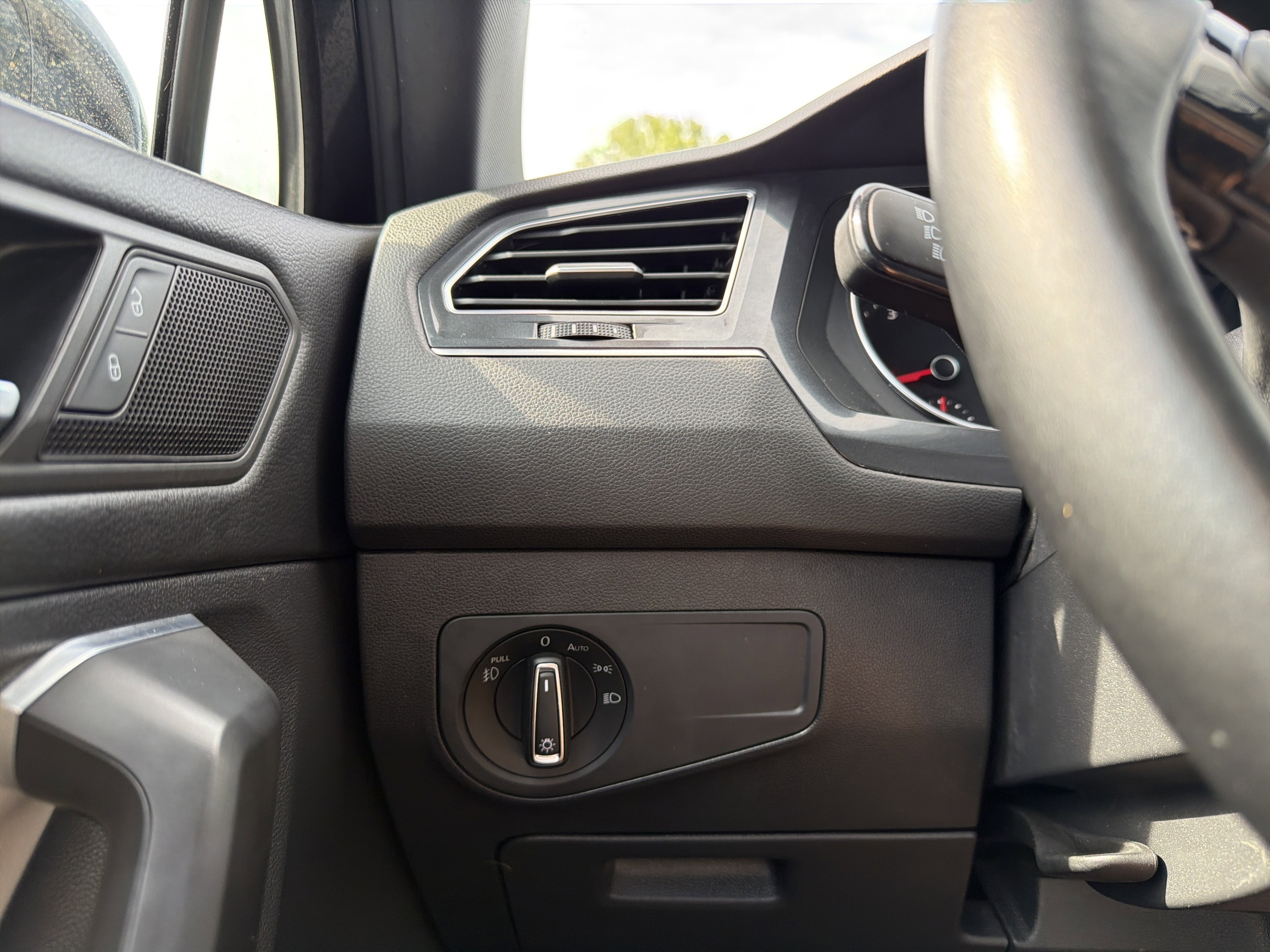 2021 Volkswagen Tiguan 2.0T SE R-Line Black