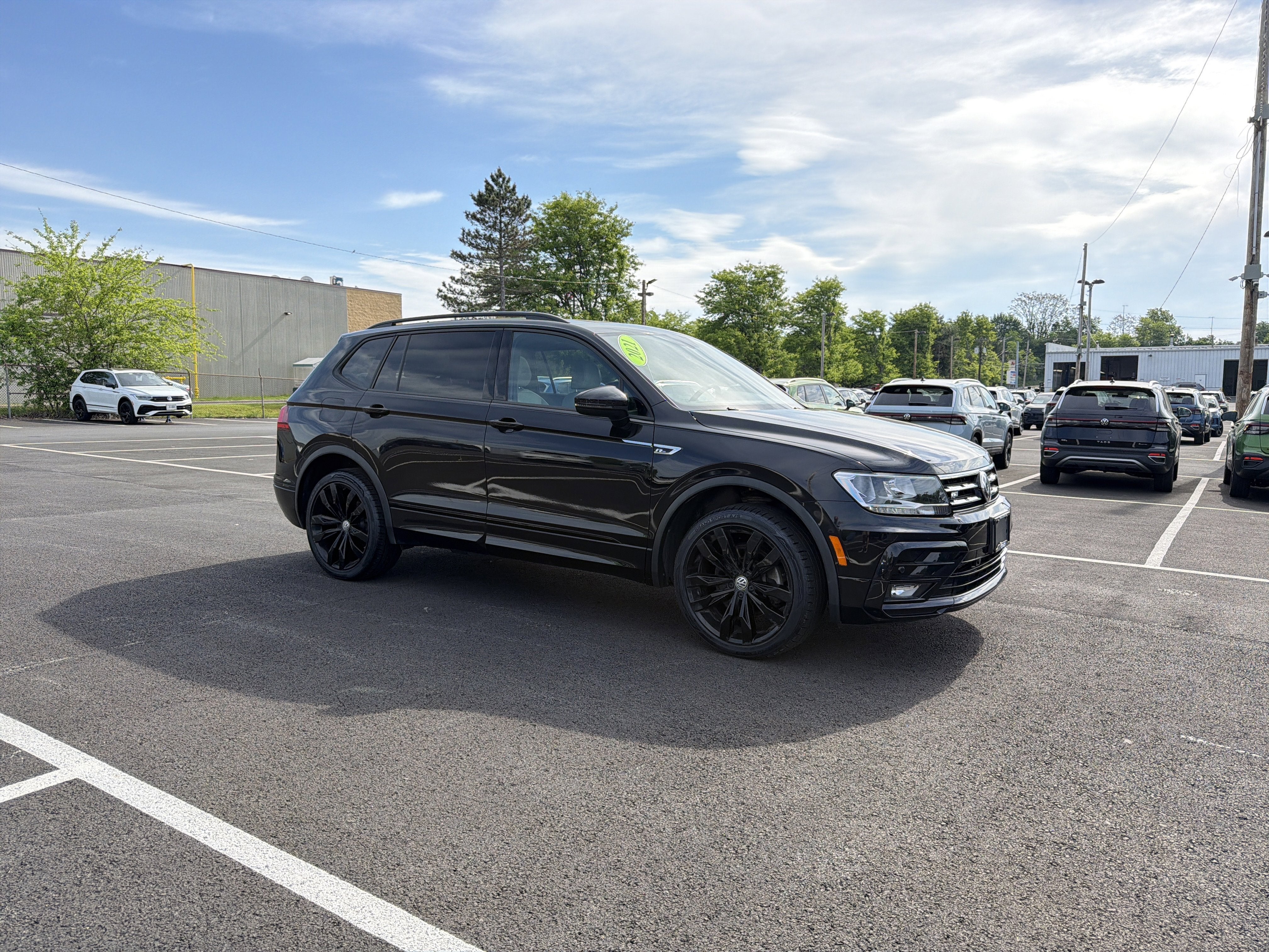 2021 Volkswagen Tiguan 2.0T SE R-Line Black