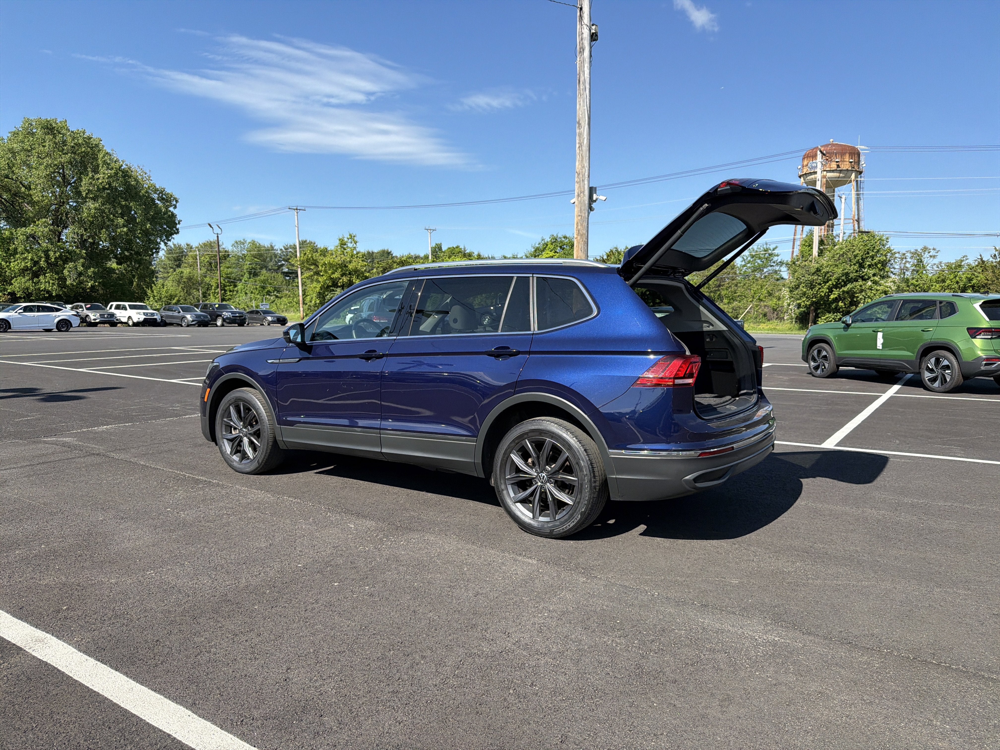 2022 Volkswagen Tiguan 2.0T SE