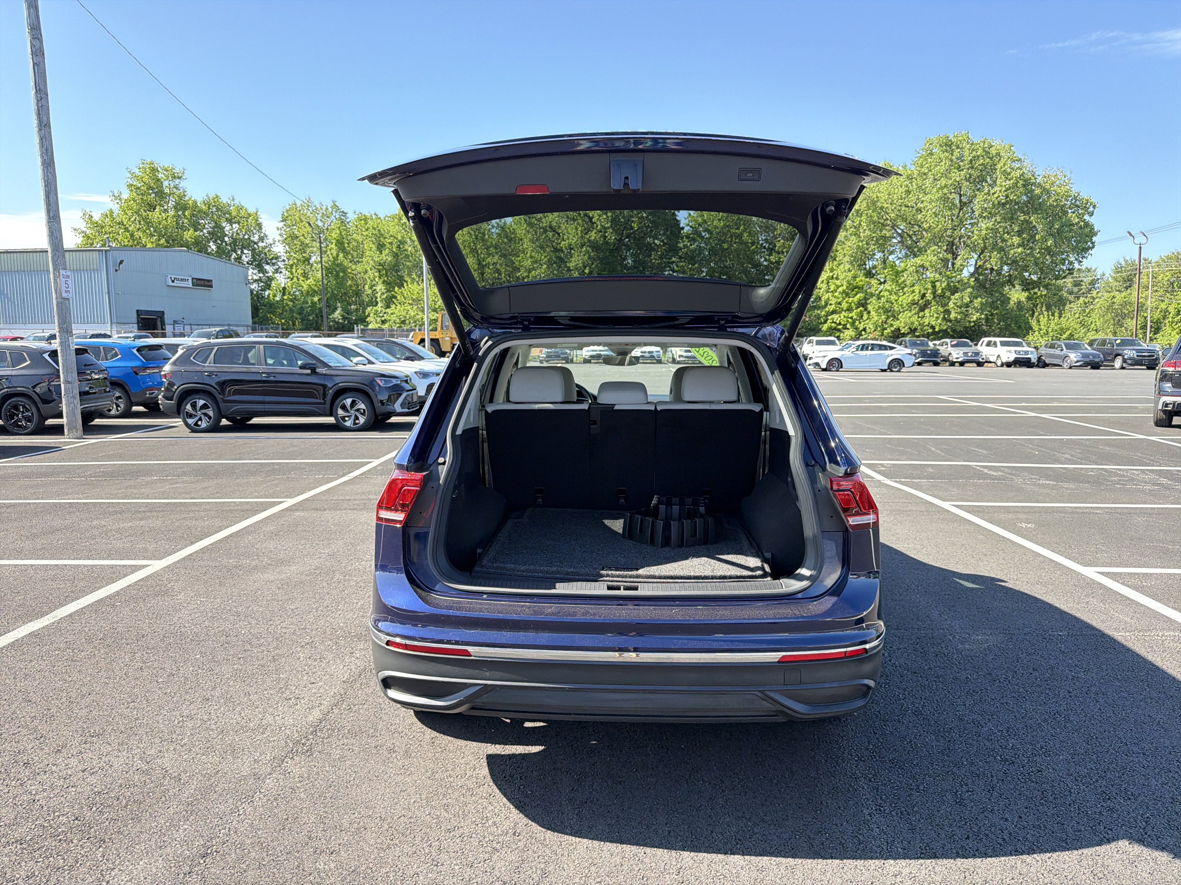 2022 Volkswagen Tiguan 2.0T SE