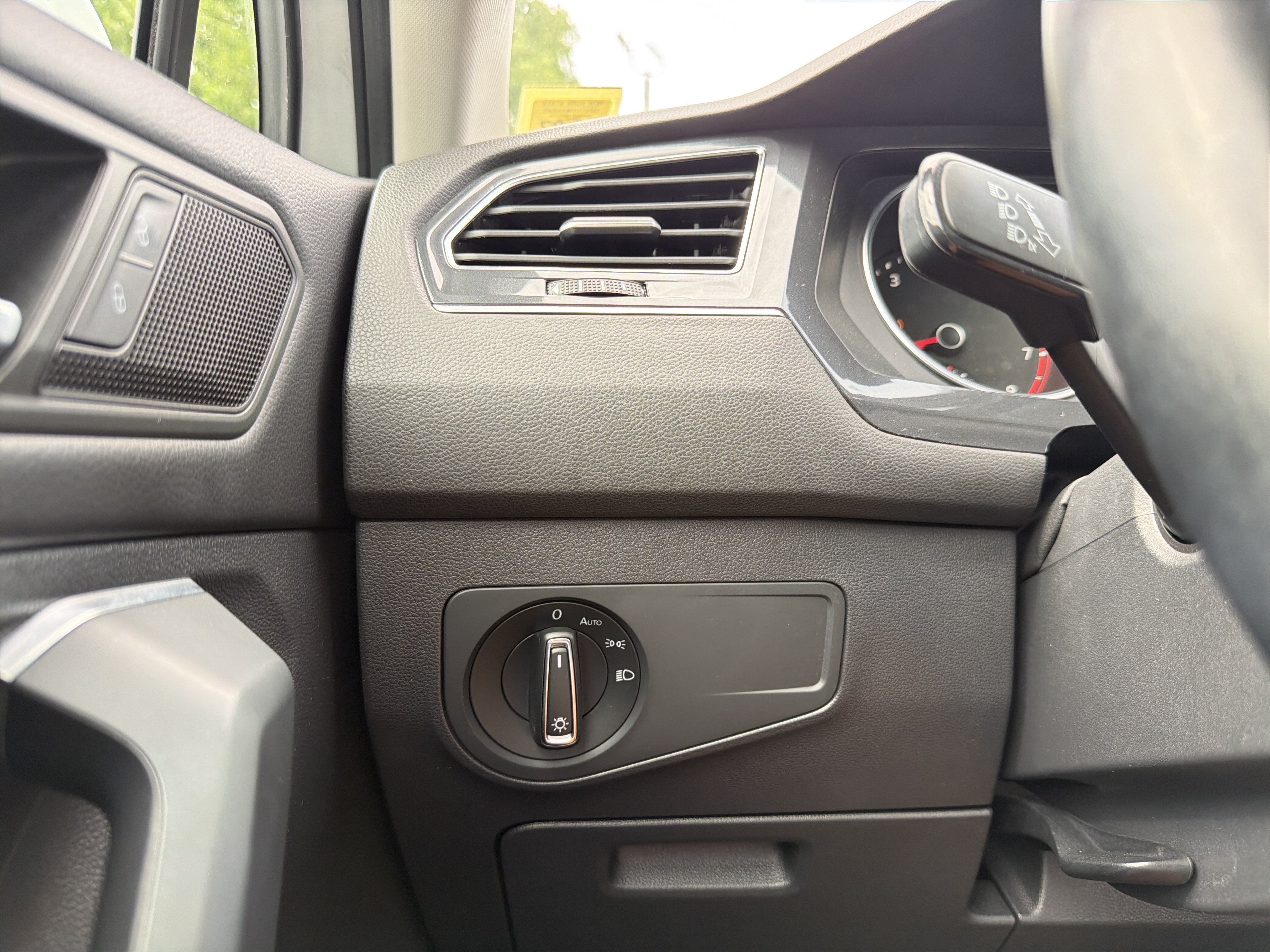 2019 Volkswagen Tiguan 2.0T SE 4Motion
