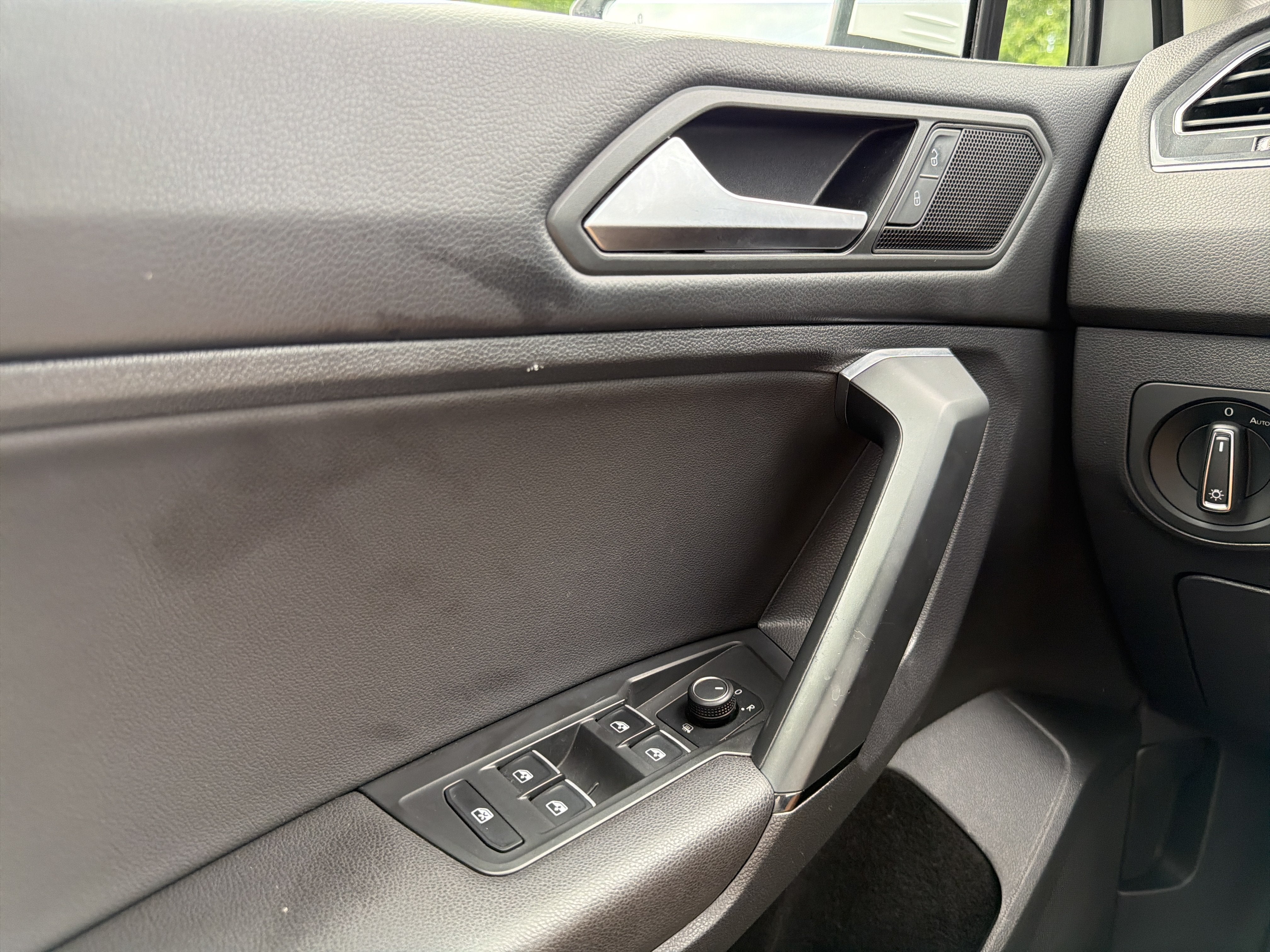 2019 Volkswagen Tiguan 2.0T SE 4Motion
