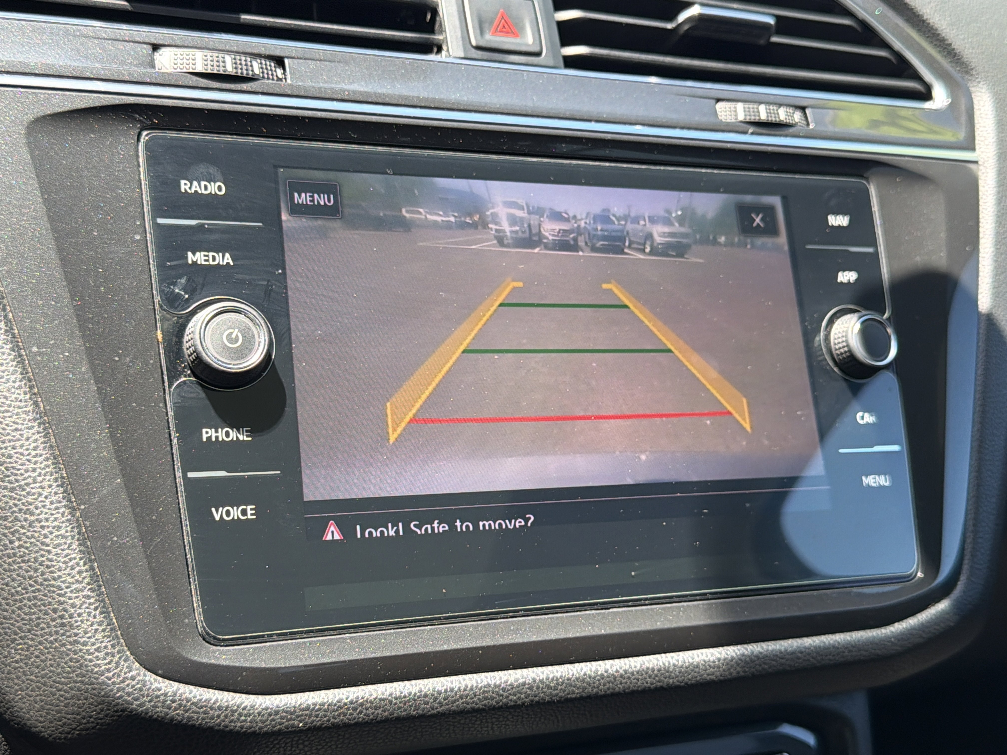 2018 Volkswagen Tiguan 2.0T SEL 4Motion