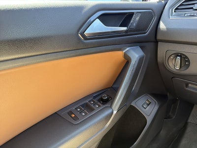 2018 Volkswagen Tiguan 2.0T SEL 4Motion