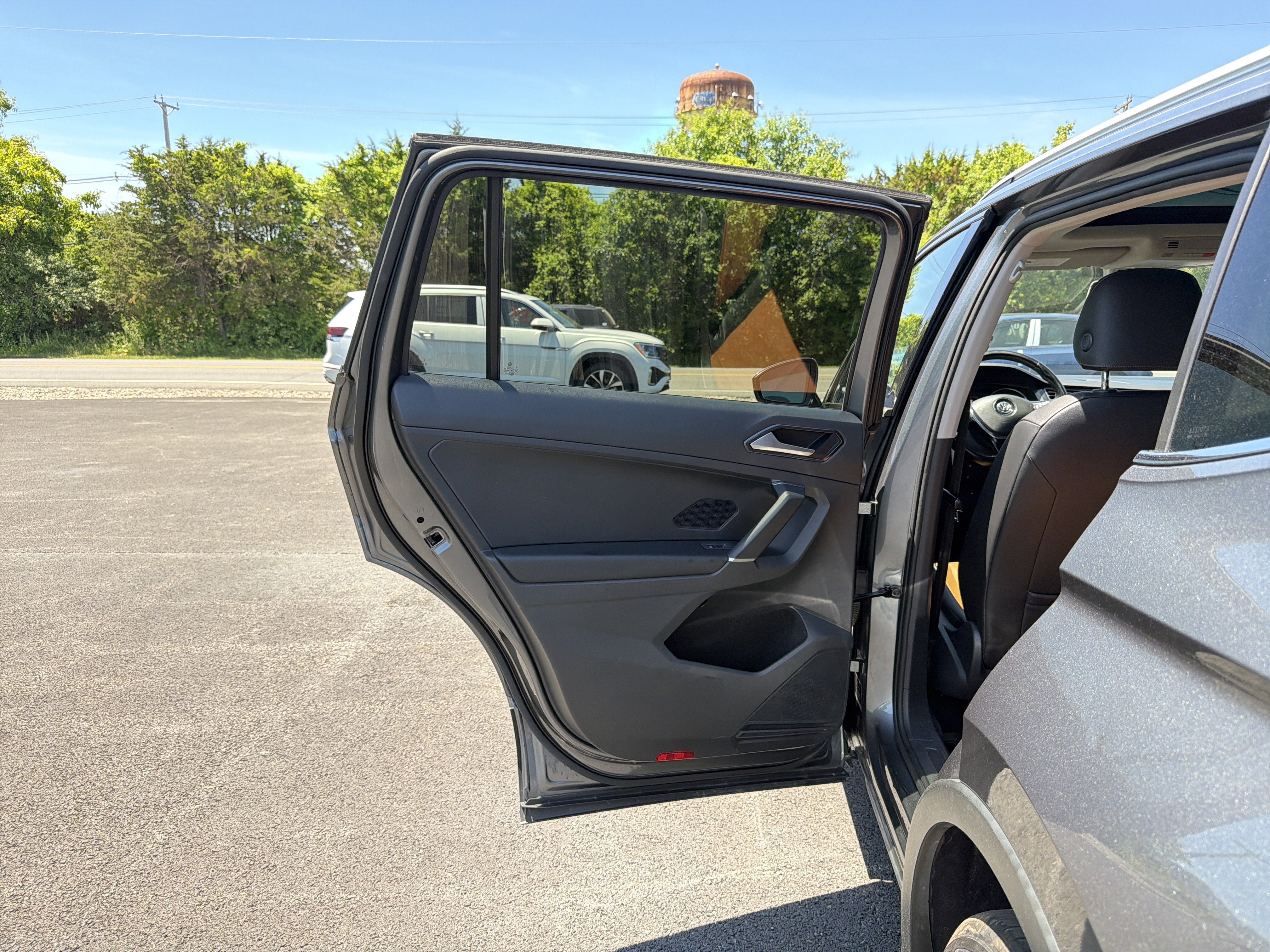 2018 Volkswagen Tiguan 2.0T SEL 4Motion