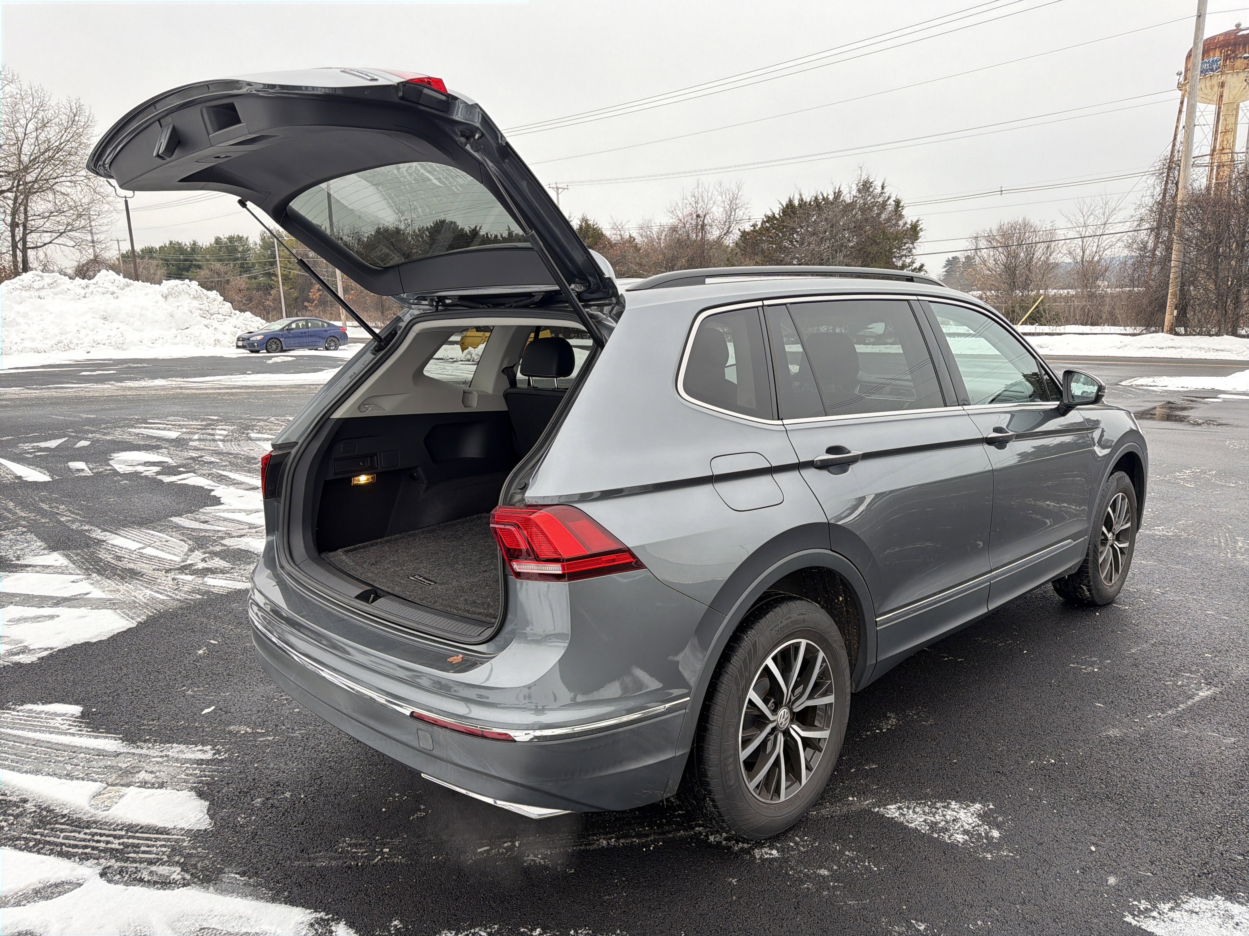 2021 Volkswagen Tiguan 2.0T SE