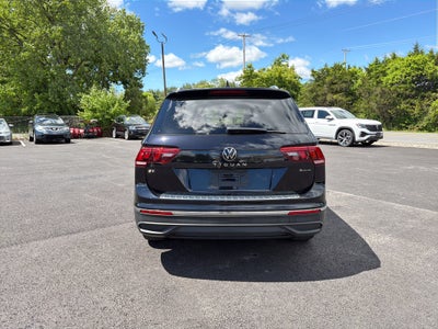 2023 Volkswagen Tiguan 2.0T SE