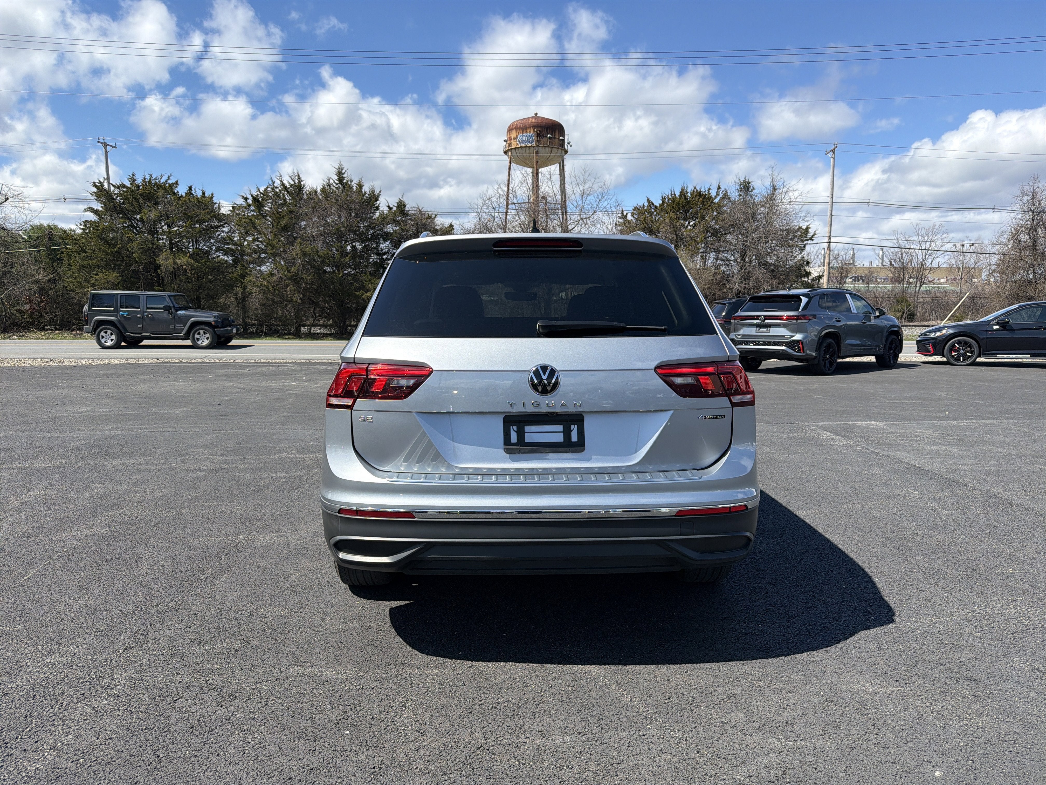 2022 Volkswagen Tiguan 2.0T SE