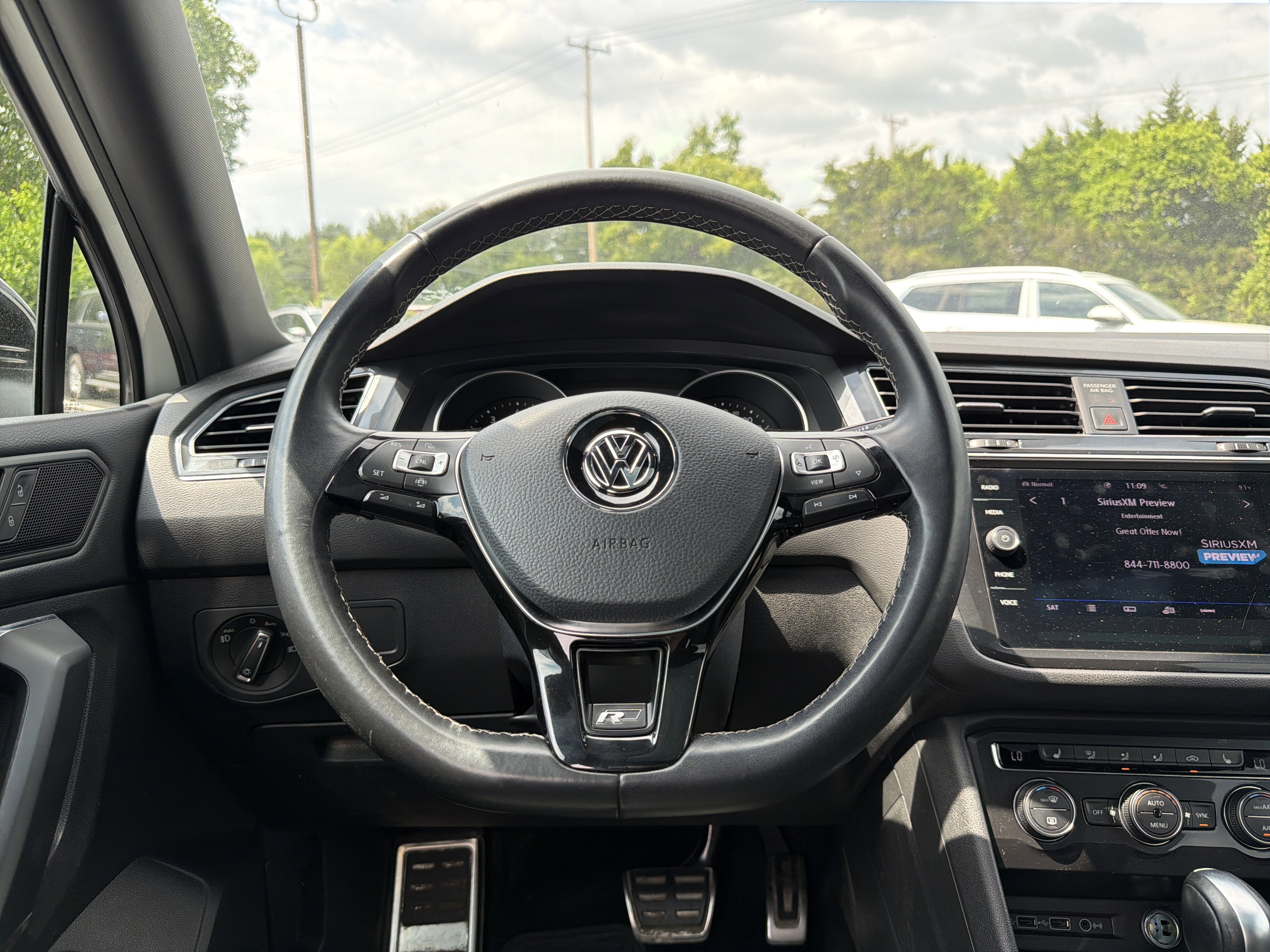 2020 Volkswagen Tiguan 2.0T SE R-Line Black 4Motion