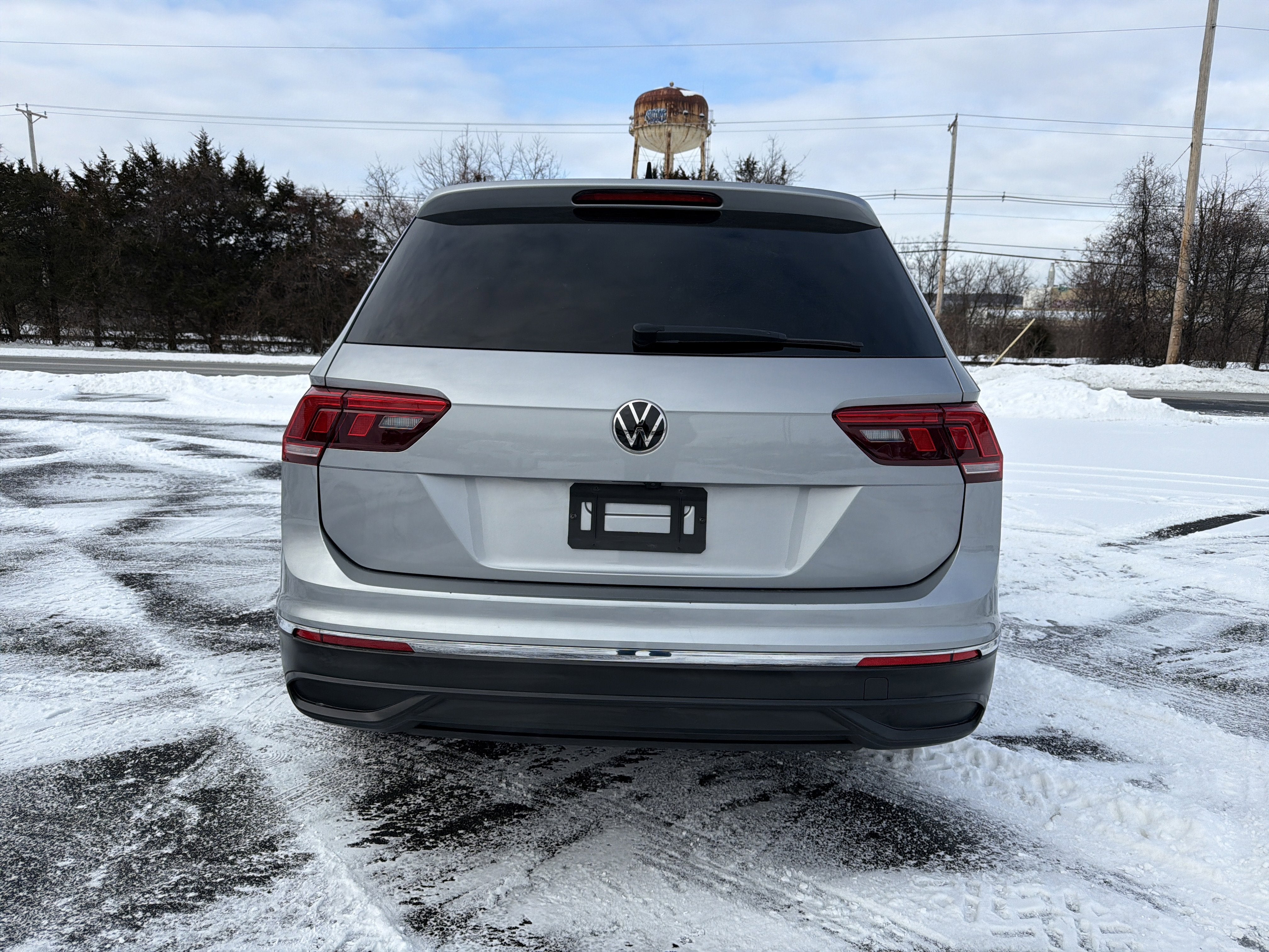 2022 Volkswagen Tiguan 2.0T SE