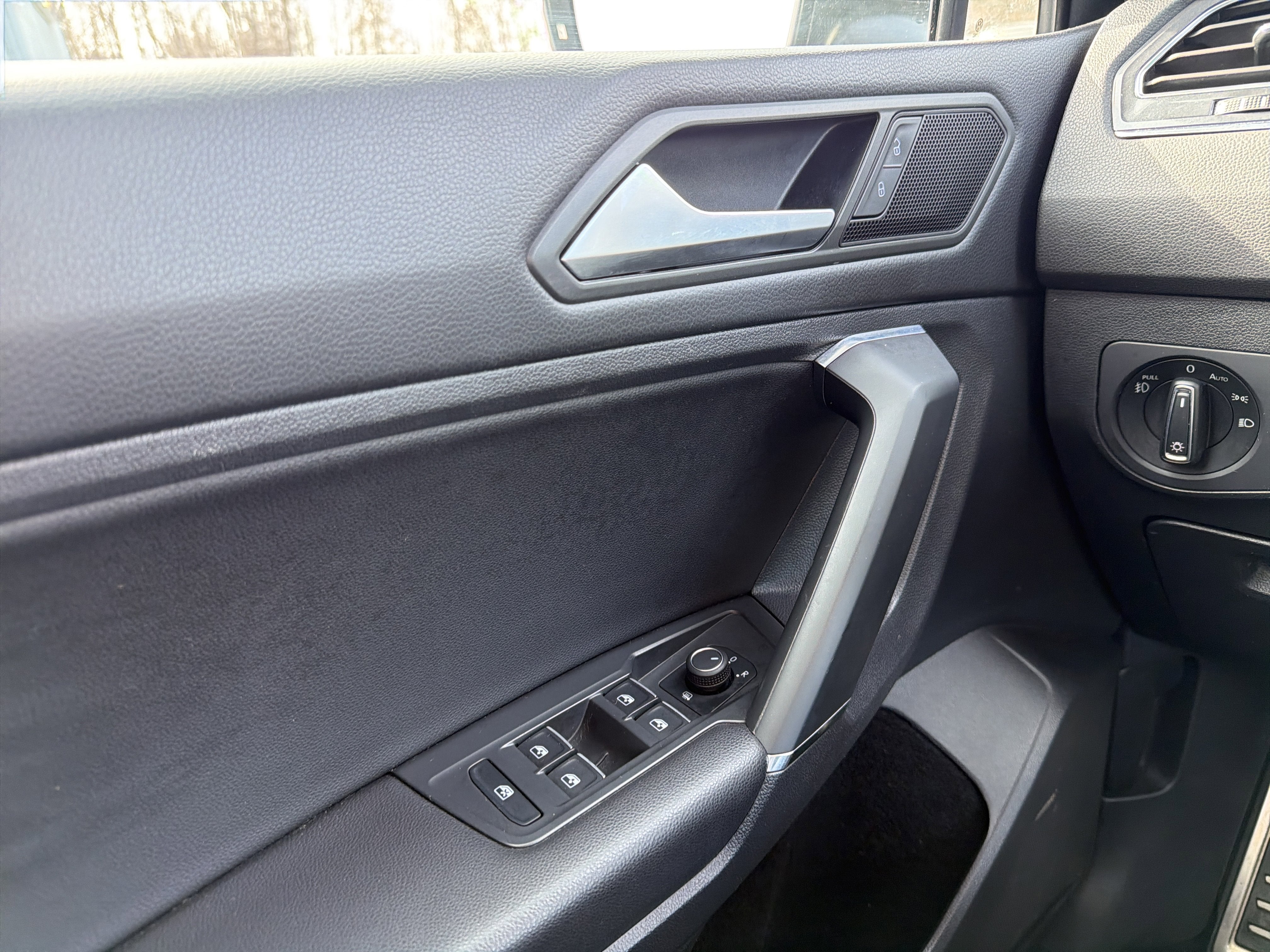 2020 Volkswagen Tiguan 2.0T SE R-Line Black 4Motion