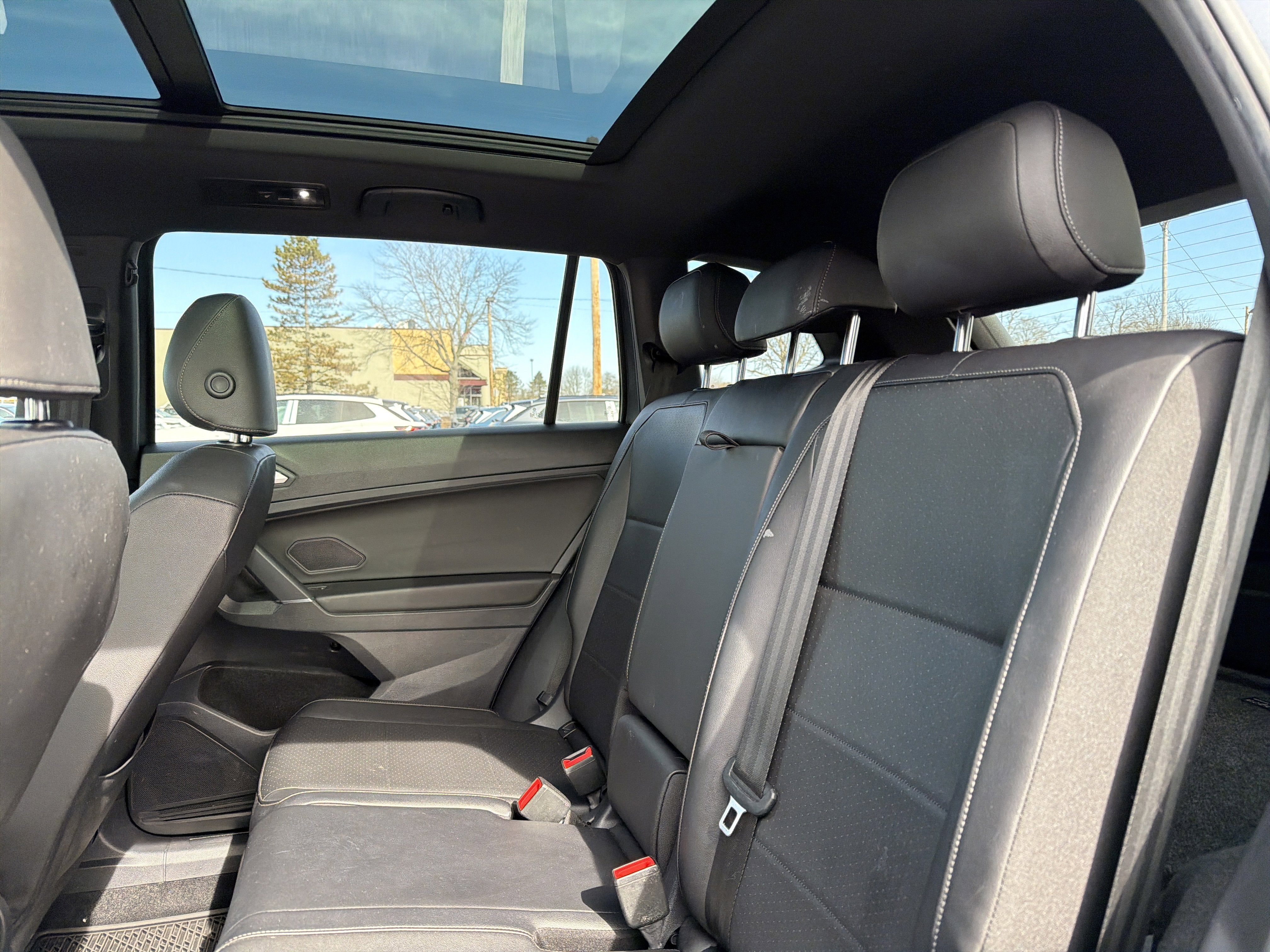 2020 Volkswagen Tiguan 2.0T SE R-Line Black 4Motion