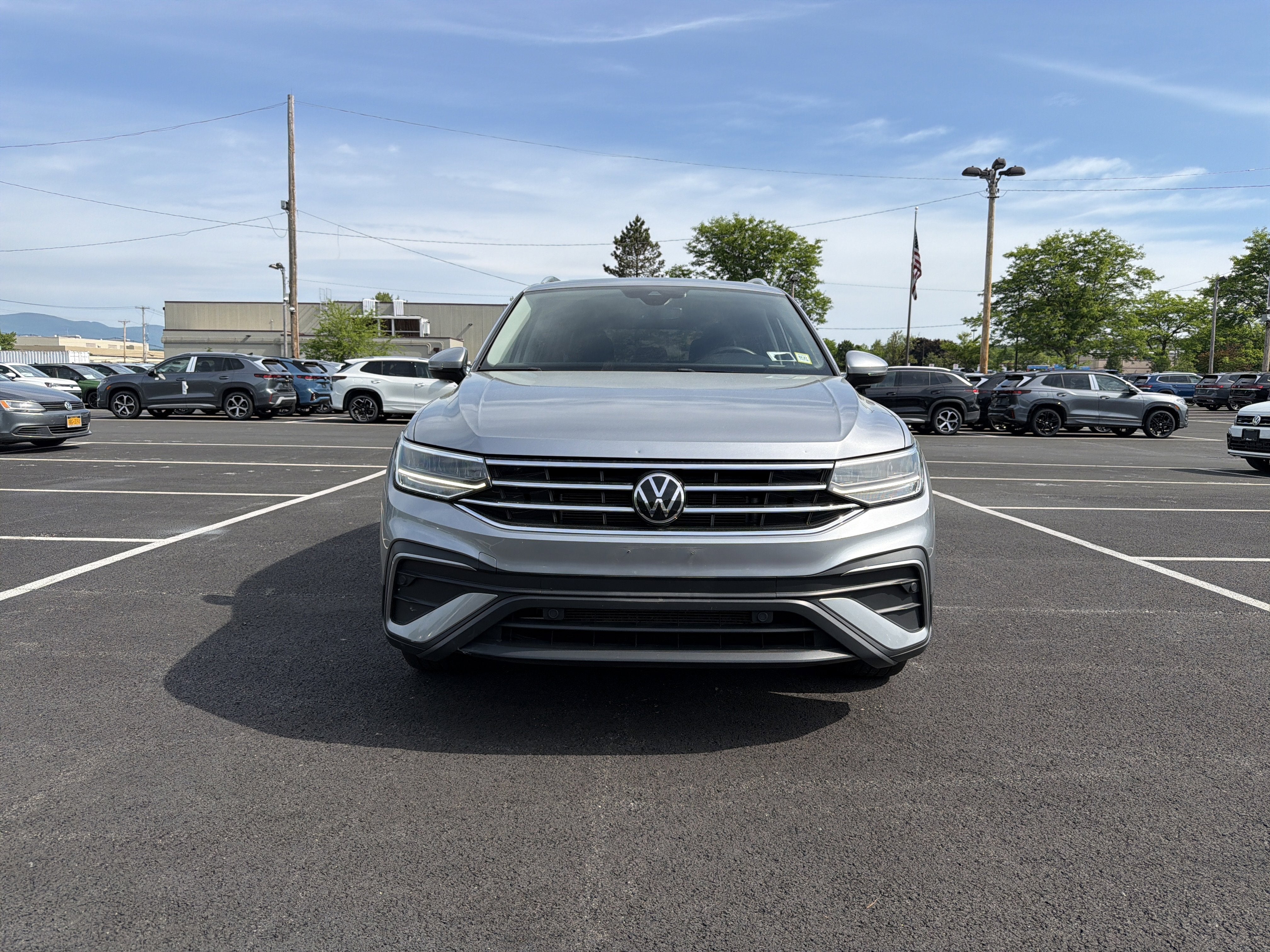 2022 Volkswagen Tiguan 2.0T SE