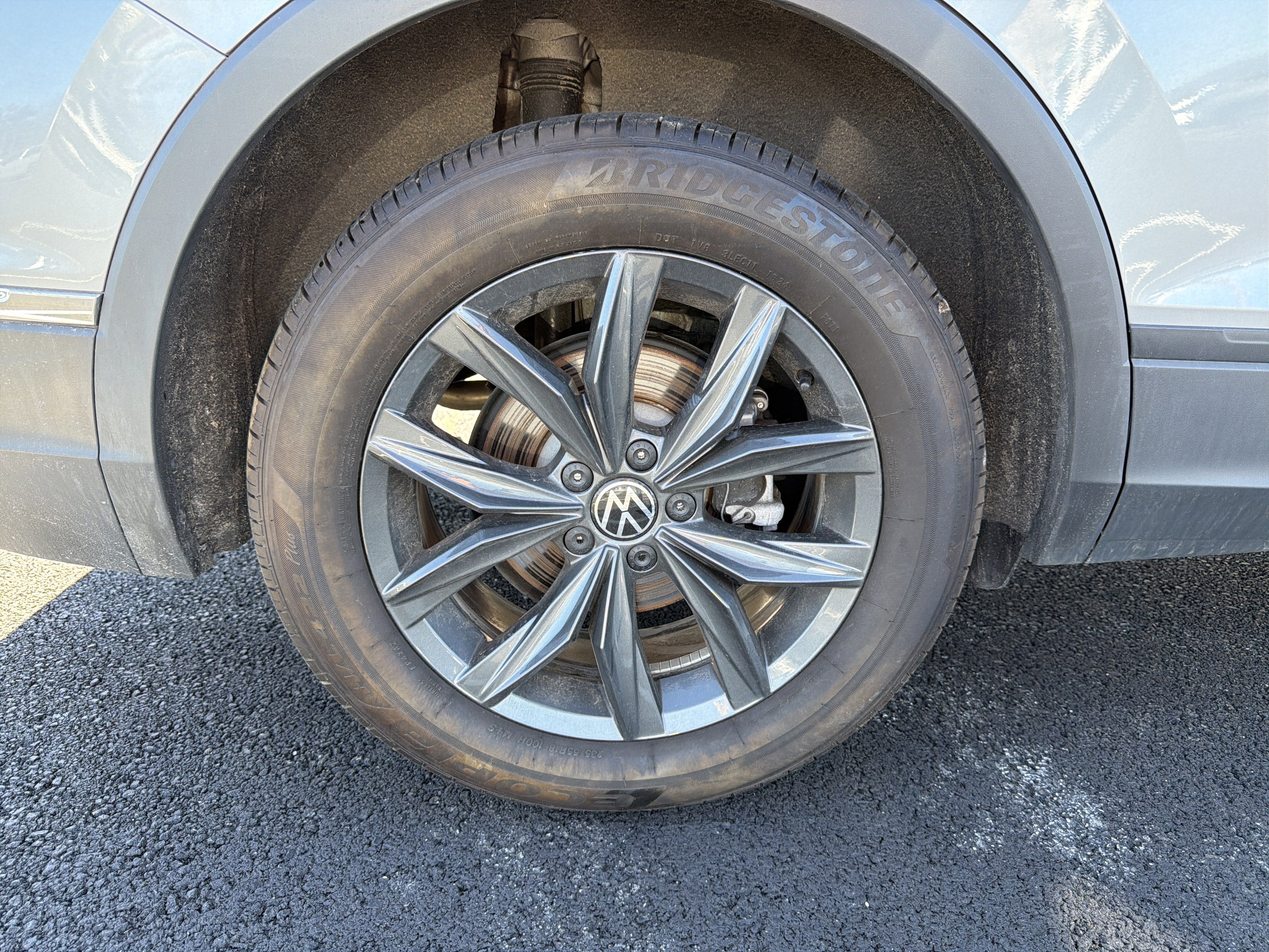 2024 Volkswagen Tiguan 2.0T SE