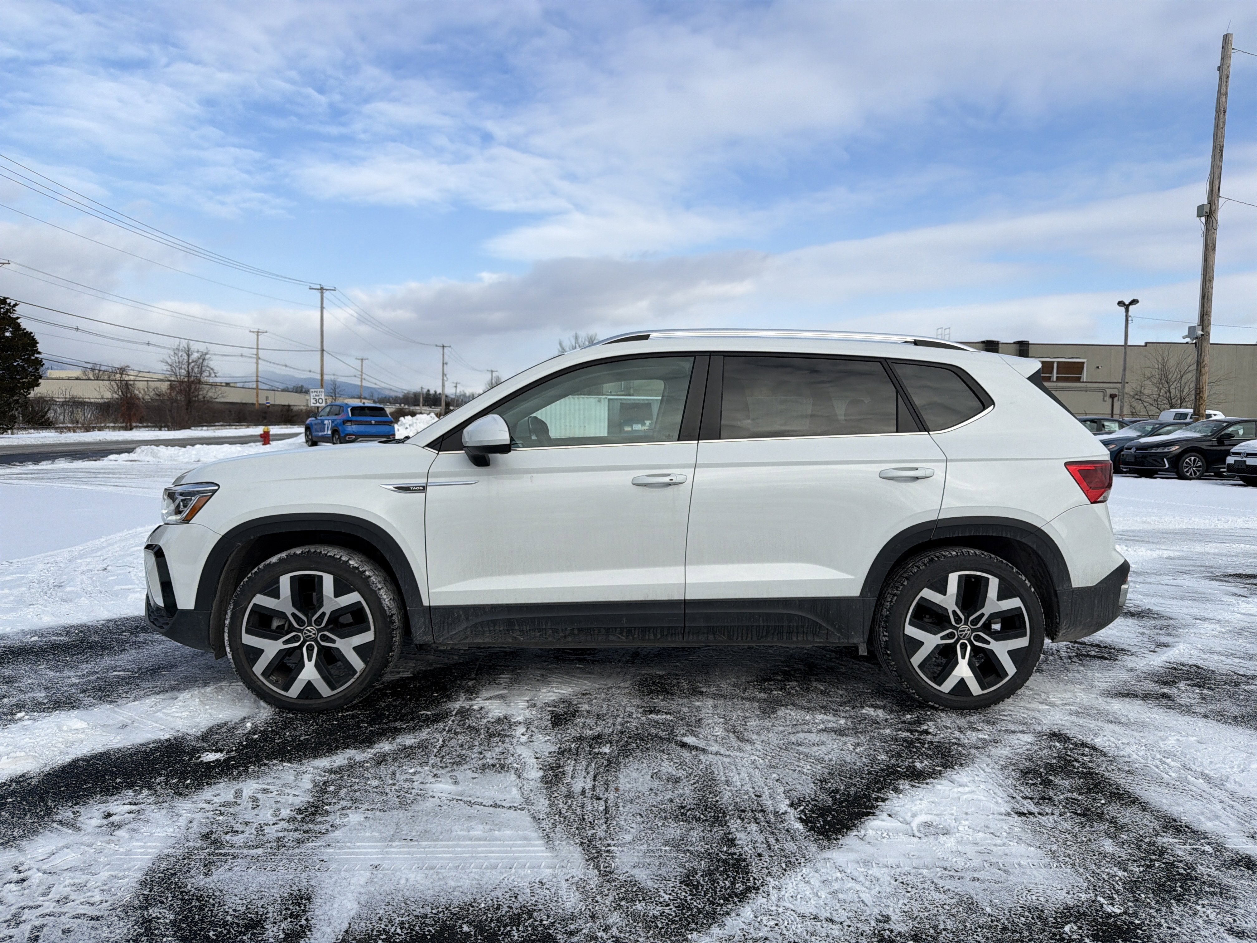 2023 Volkswagen Taos 1.5T SEL