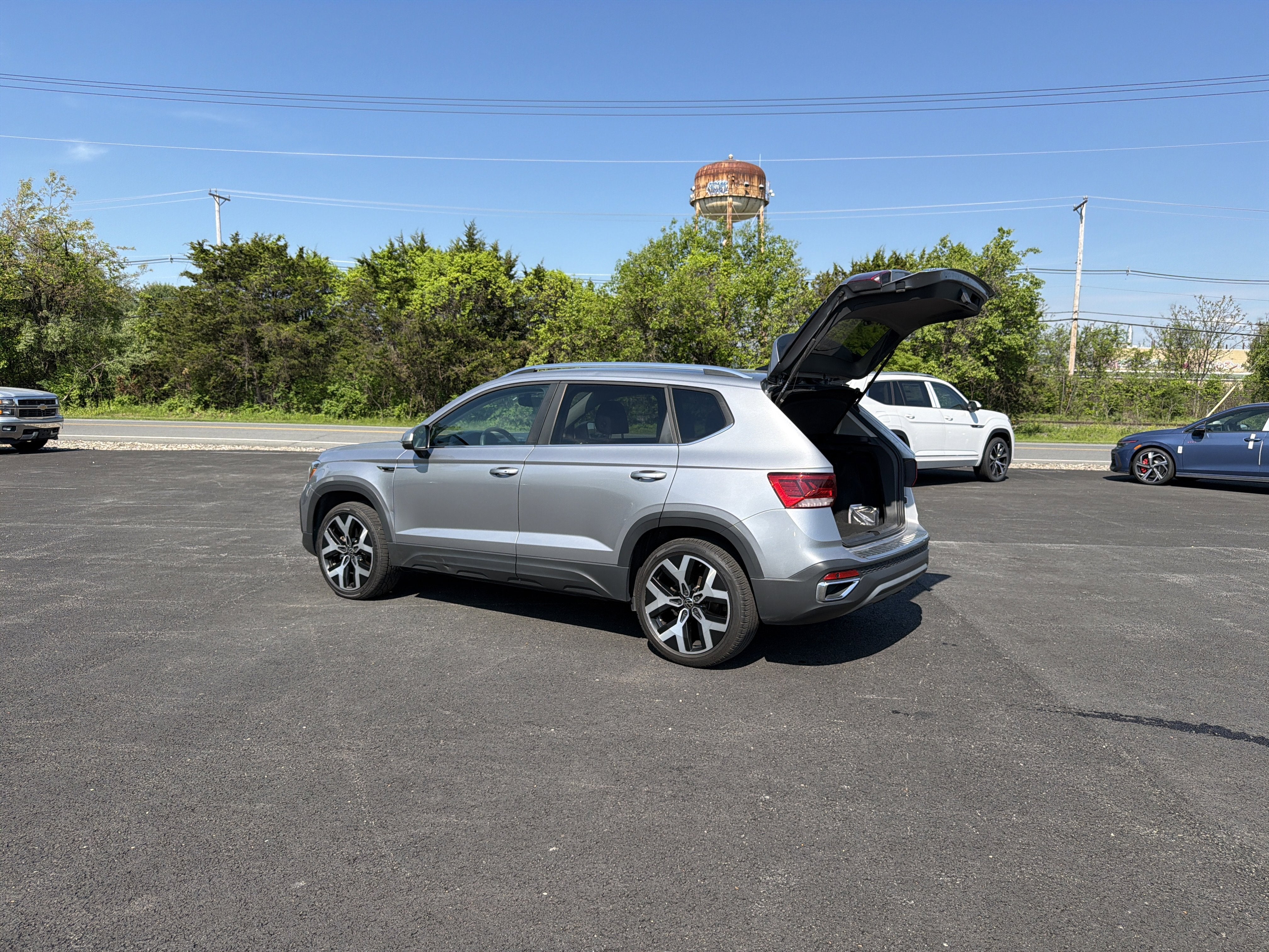 2023 Volkswagen Taos 1.5T SEL
