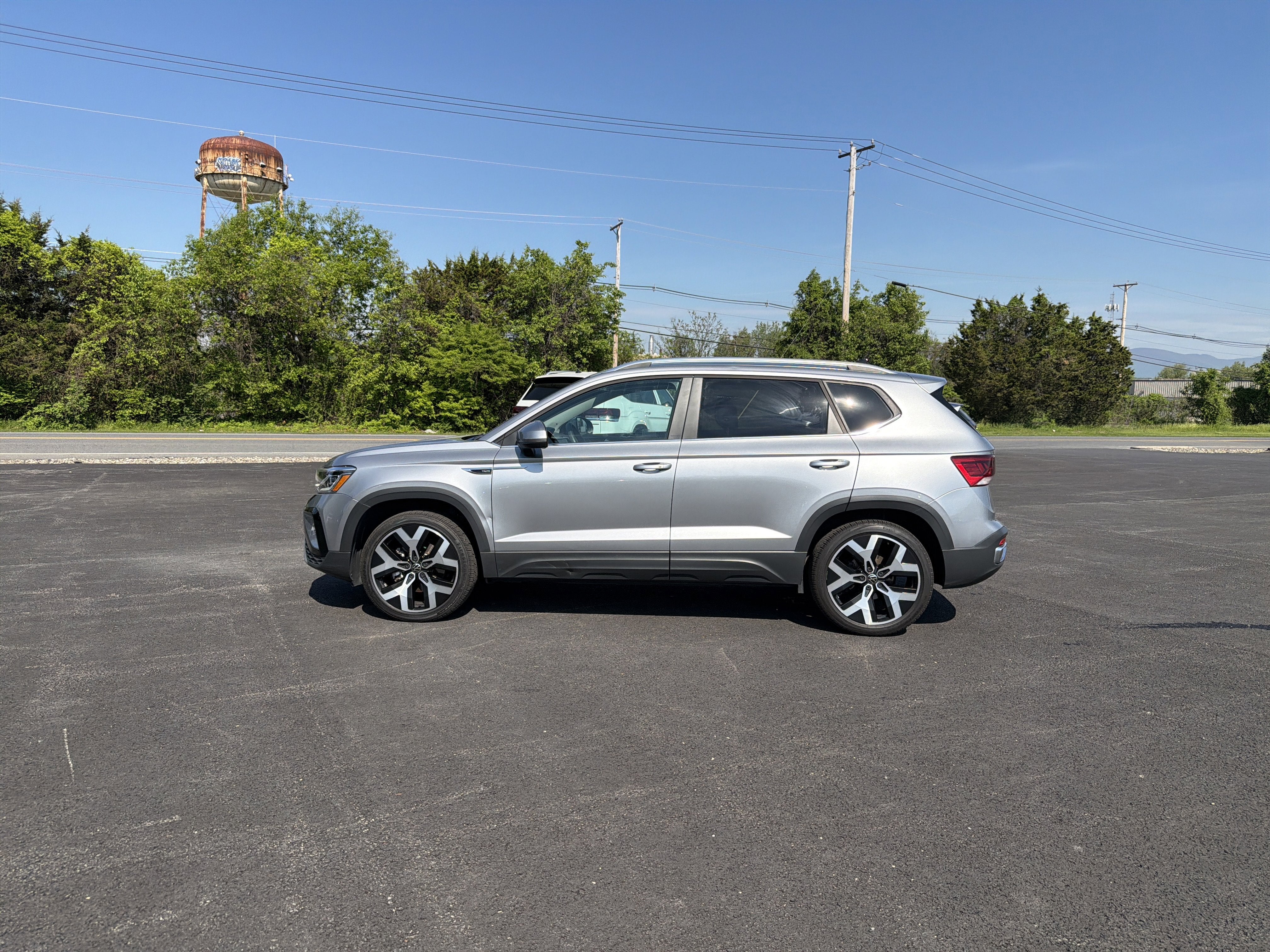 2023 Volkswagen Taos 1.5T SEL