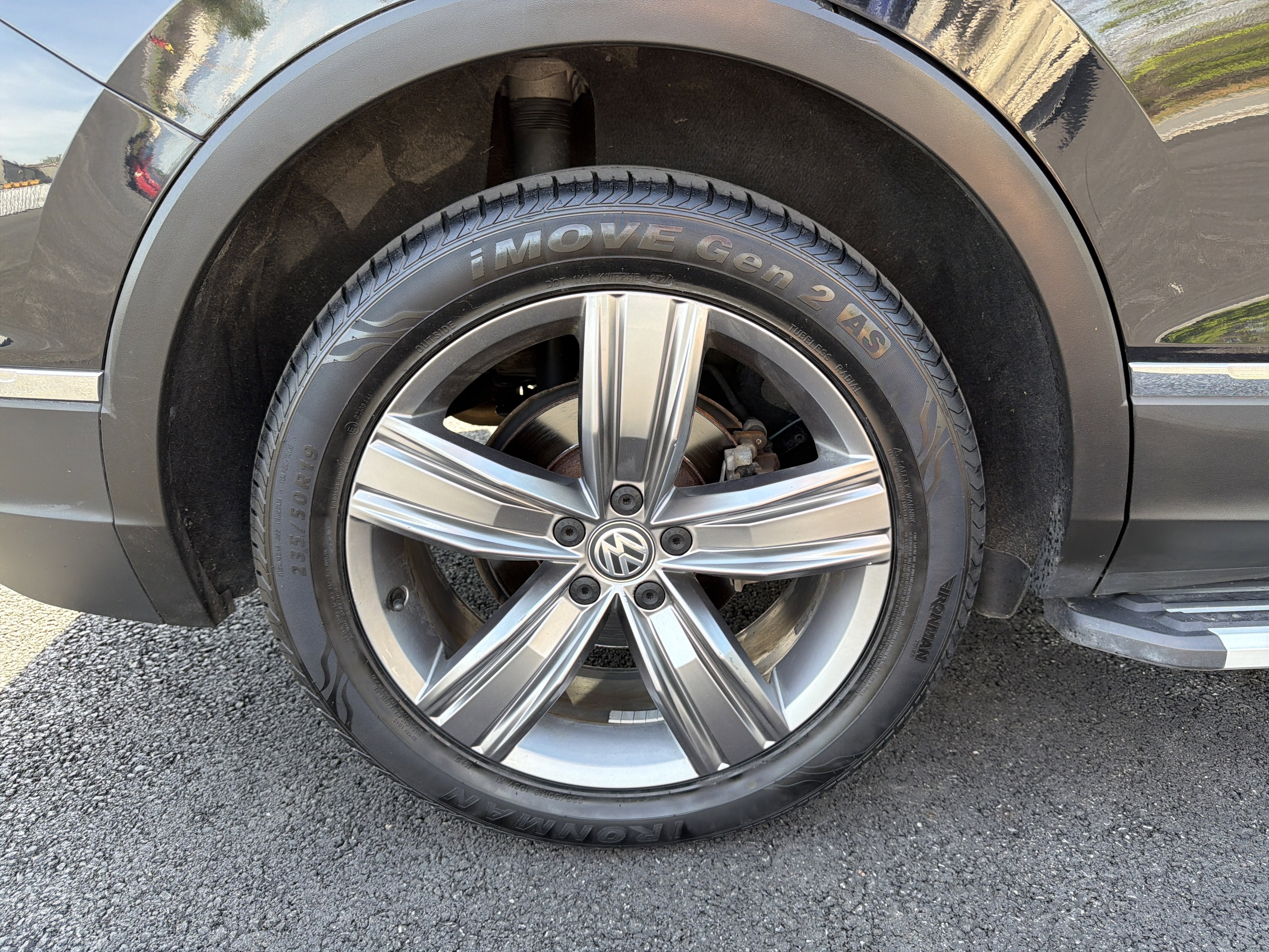 2019 Volkswagen Tiguan 2.0T SEL Premium 4Motion