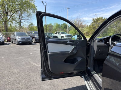 2019 Volkswagen Tiguan 2.0T SEL Premium 4Motion