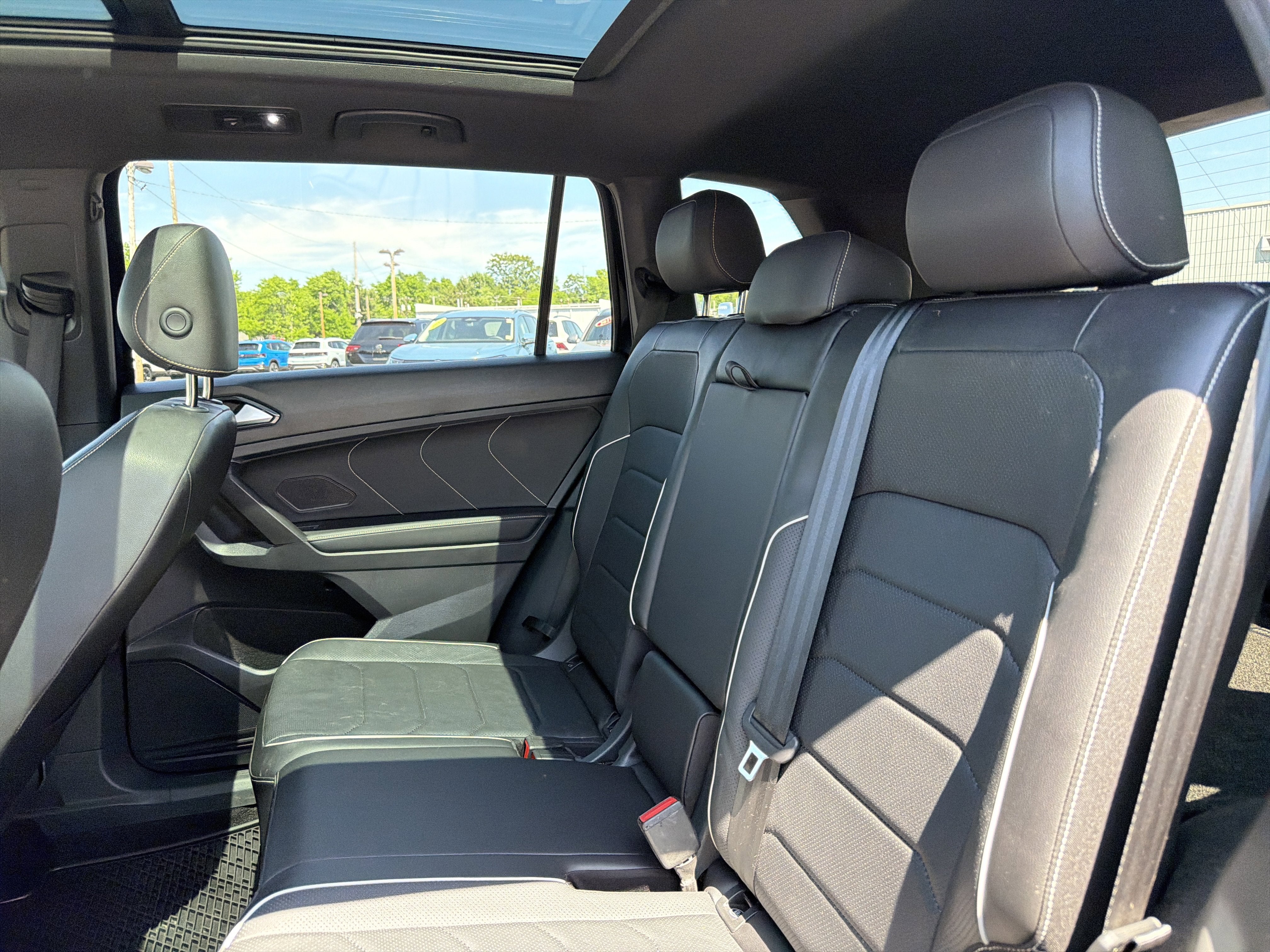 2024 Volkswagen Tiguan 2.0T SEL R-Line