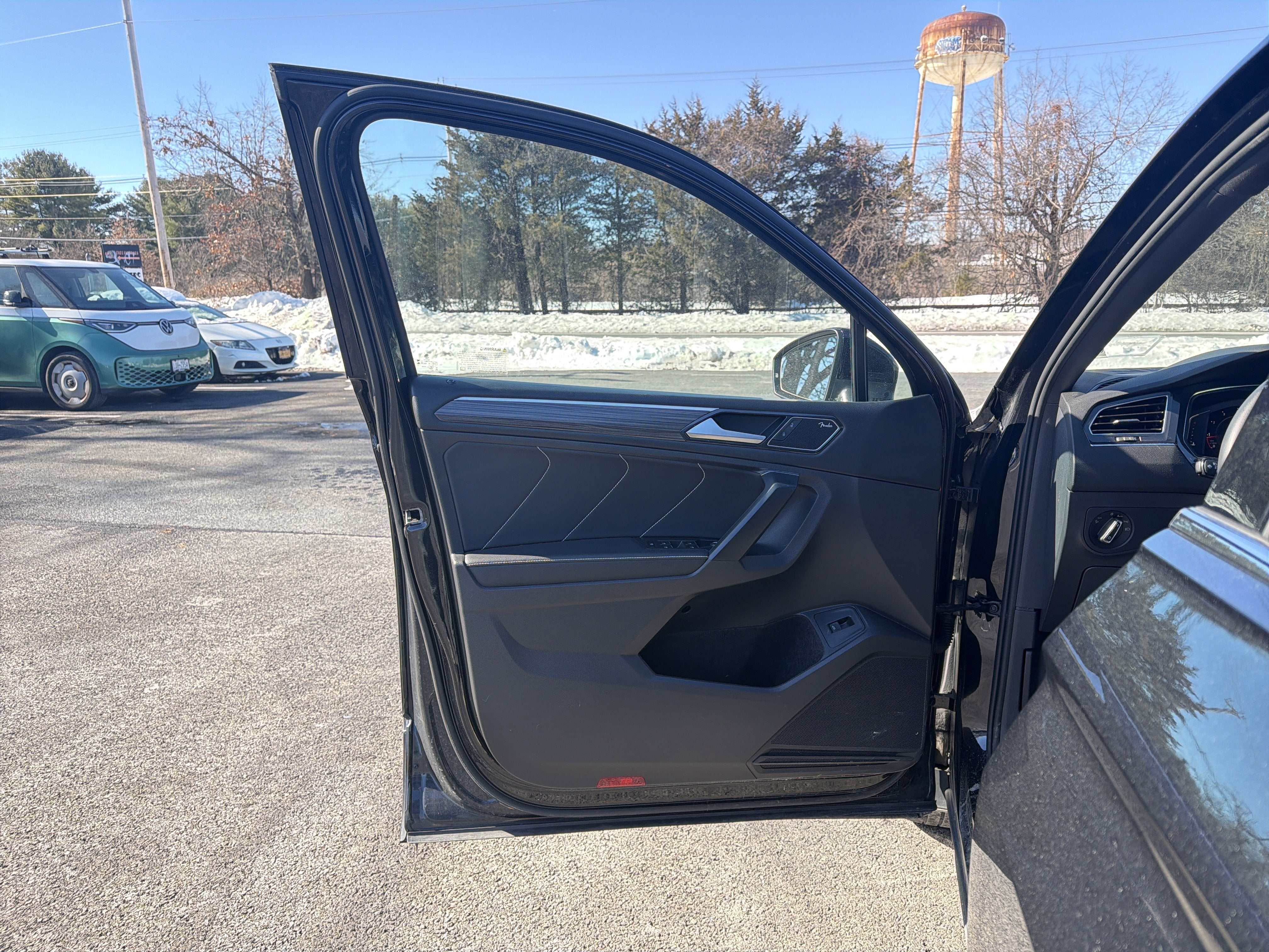 2023 Volkswagen Tiguan 2.0T SEL R-Line