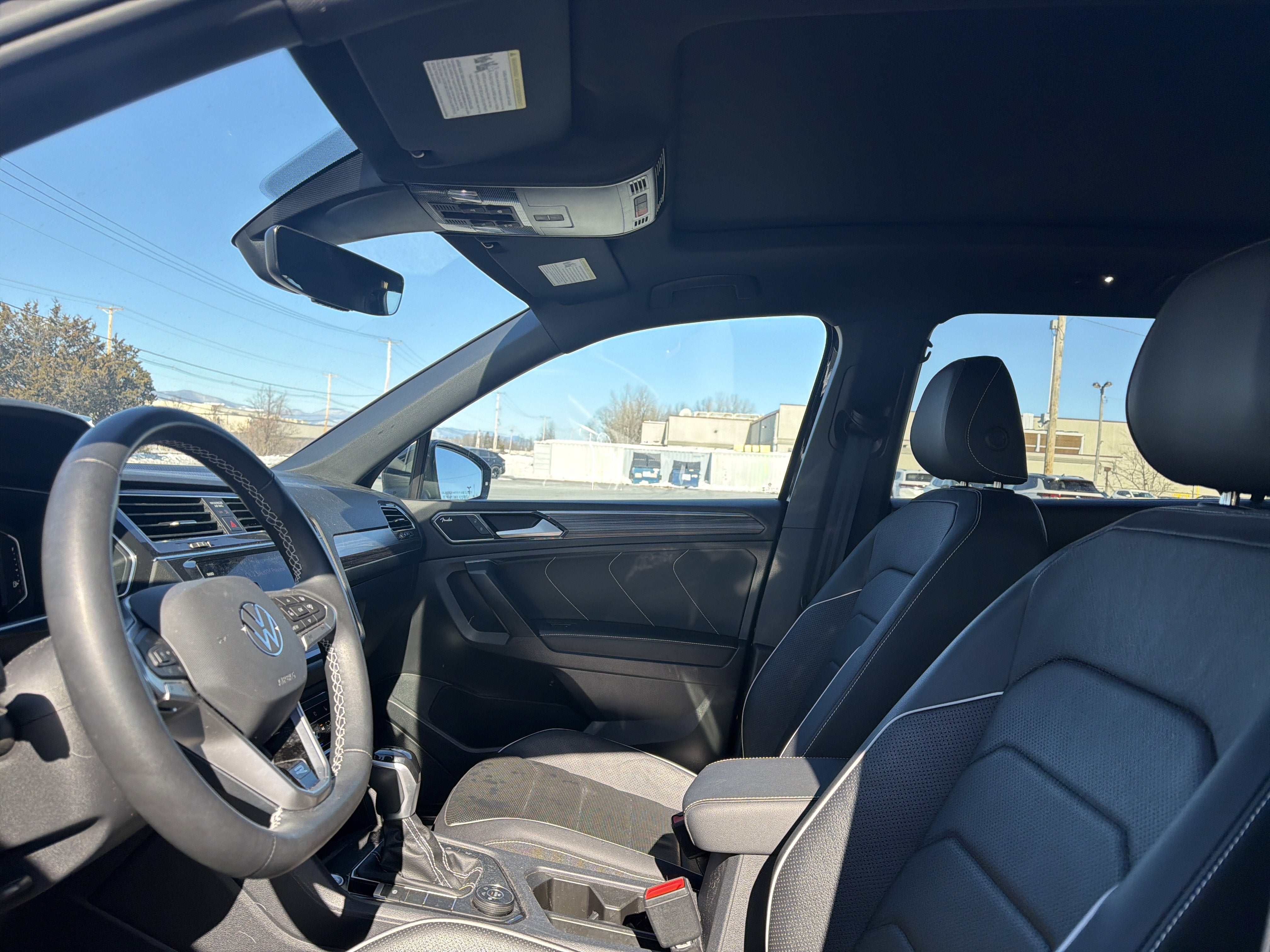 2023 Volkswagen Tiguan 2.0T SEL R-Line