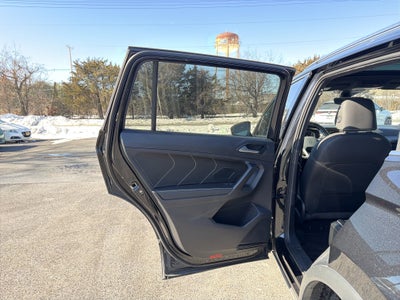2023 Volkswagen Tiguan 2.0T SEL R-Line