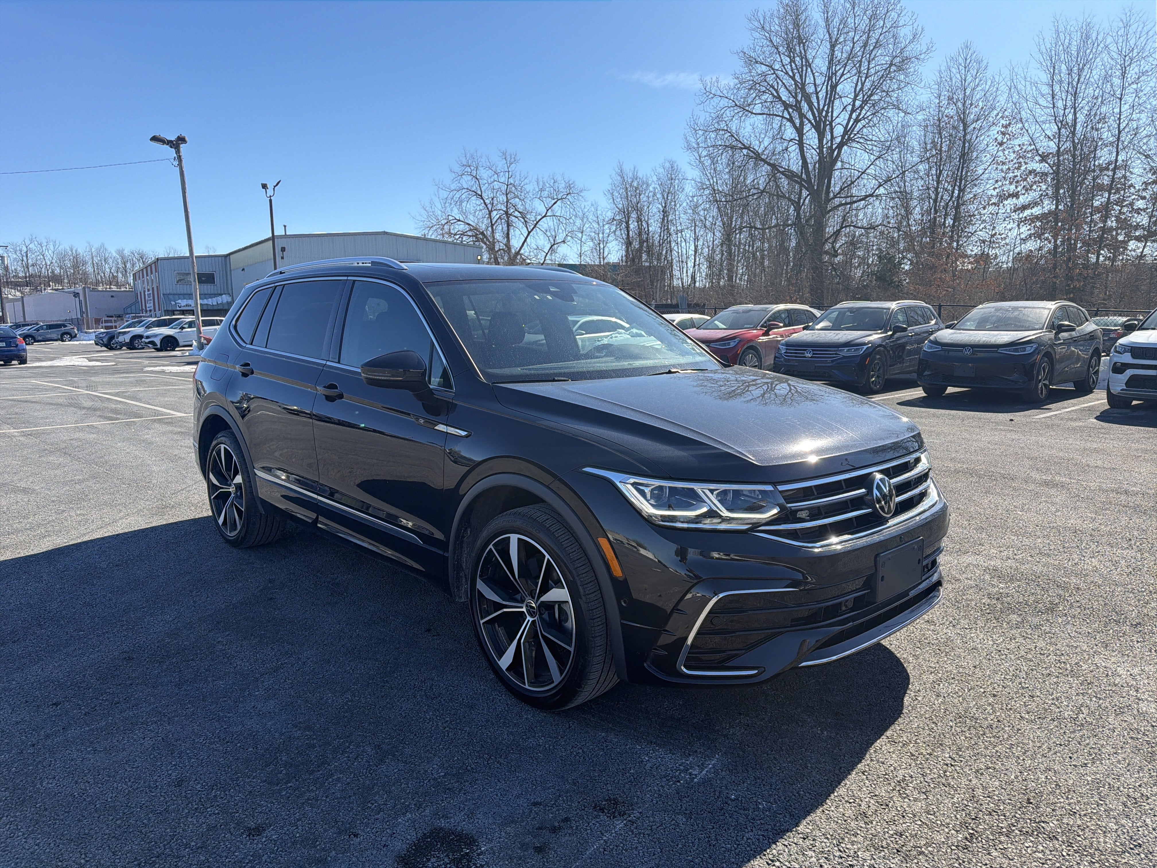 2023 Volkswagen Tiguan 2.0T SEL R-Line