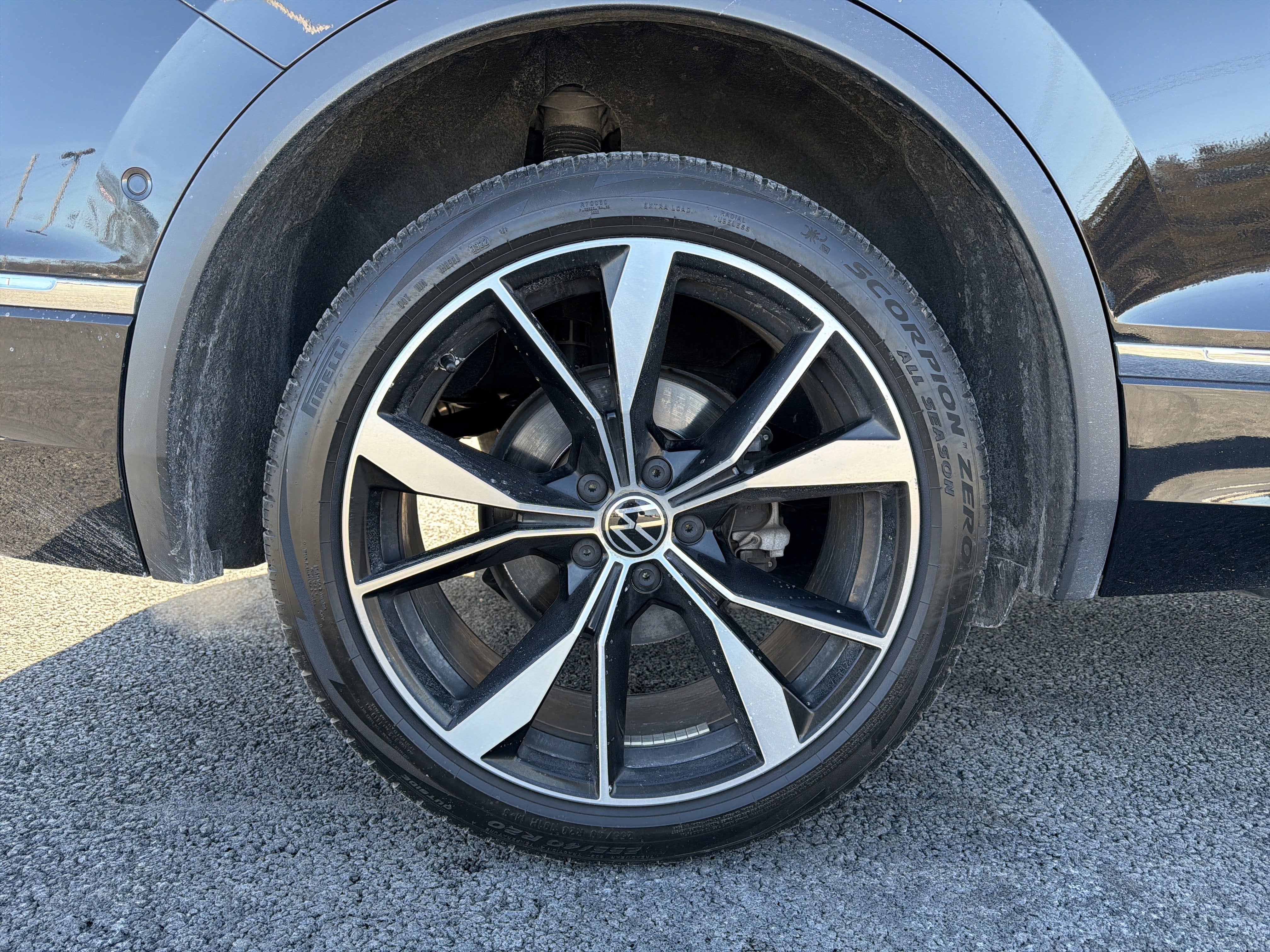 2023 Volkswagen Tiguan 2.0T SEL R-Line