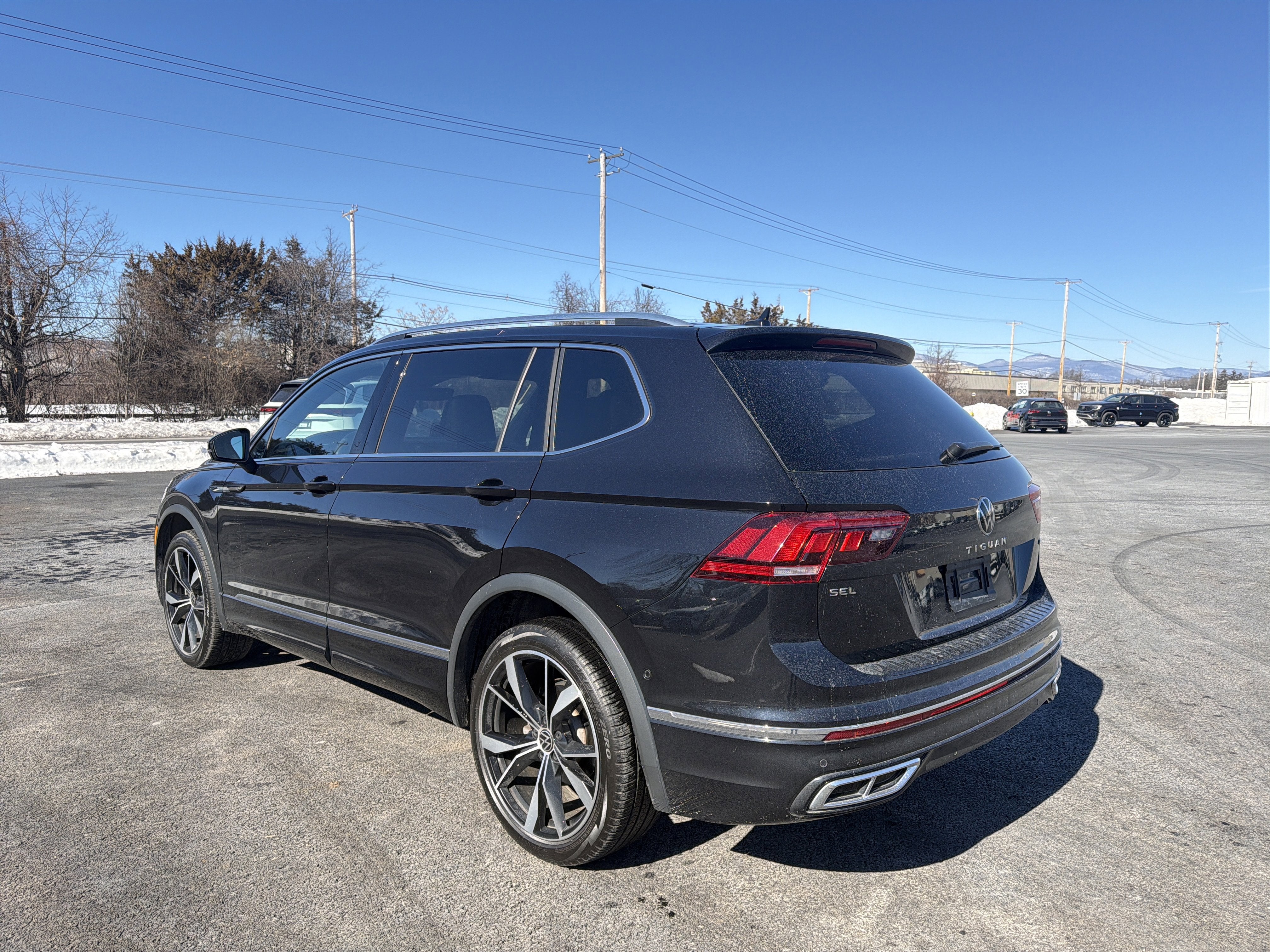 2023 Volkswagen Tiguan 2.0T SEL R-Line