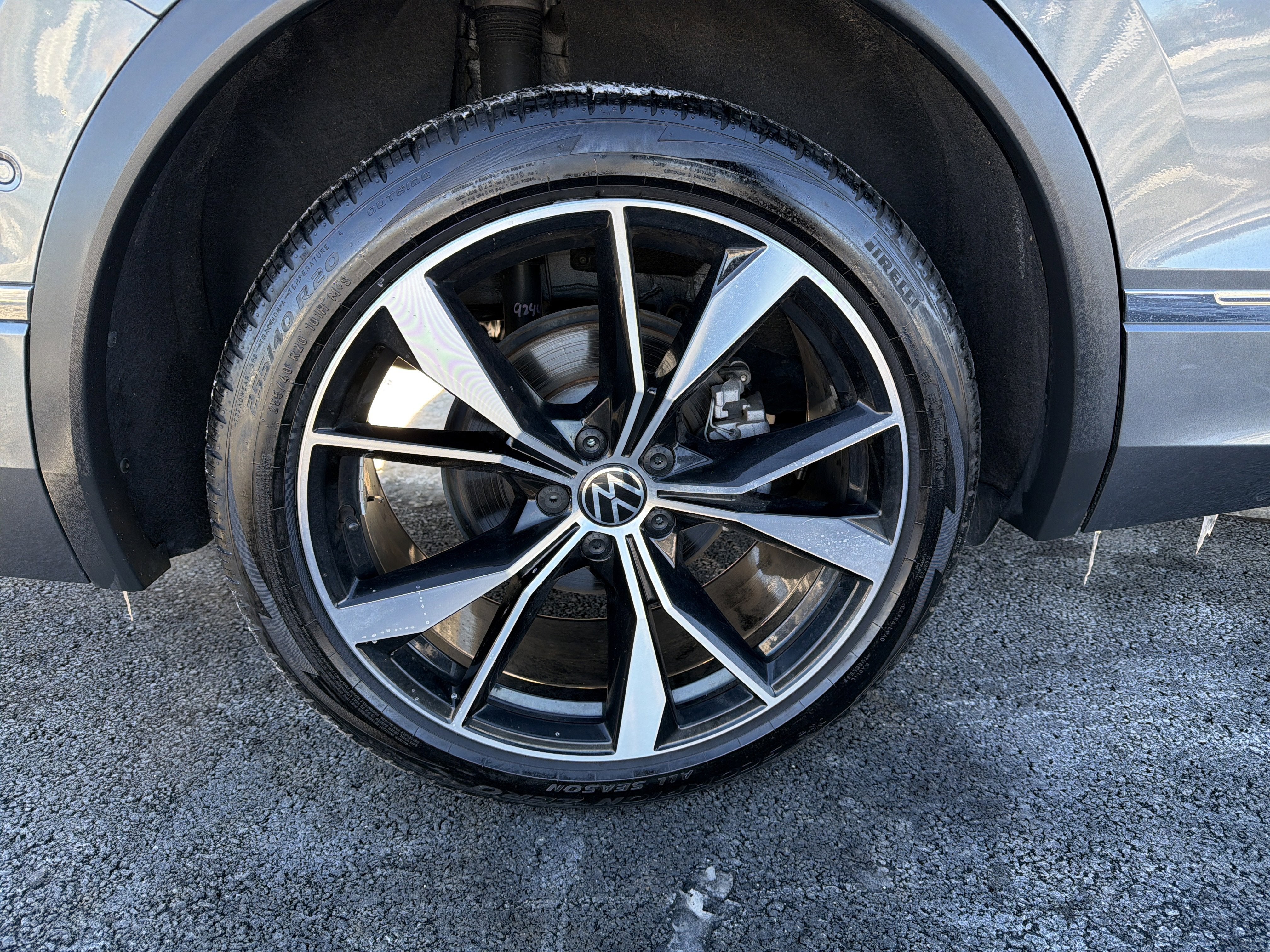 2024 Volkswagen Tiguan 2.0T SEL R-Line