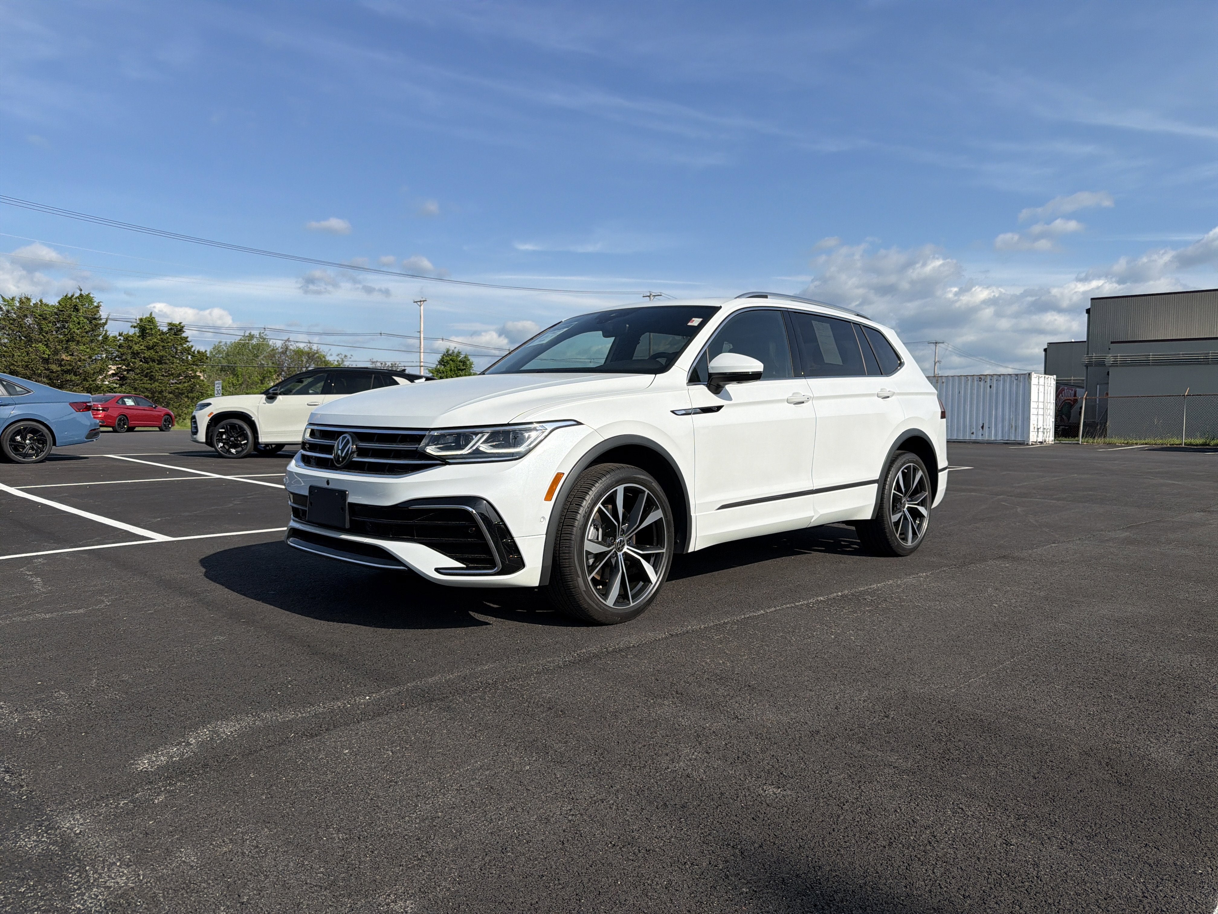 2024 Volkswagen Tiguan 2.0T SEL R-Line