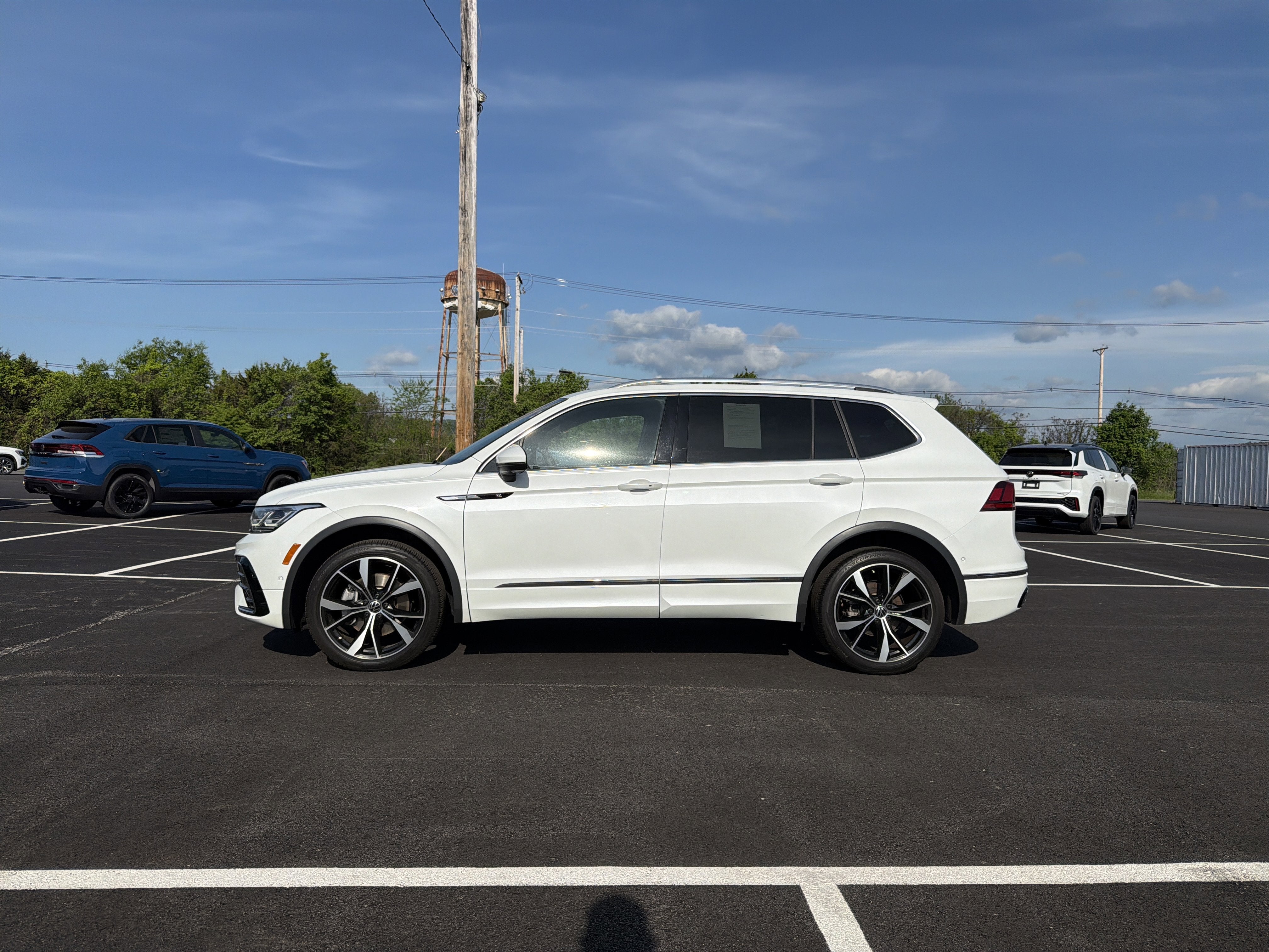2024 Volkswagen Tiguan 2.0T SEL R-Line