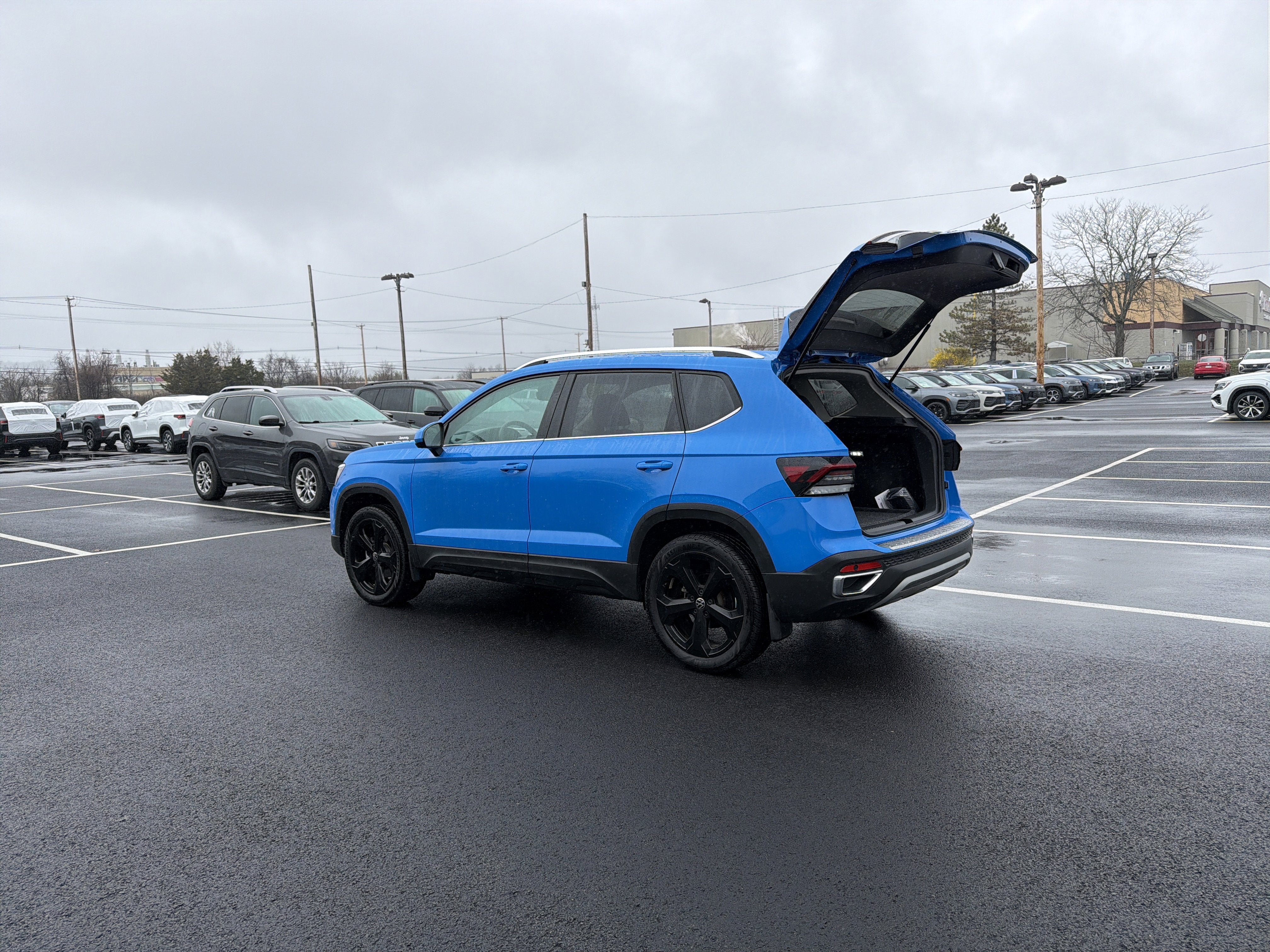 2025 Volkswagen Taos 1.5T SEL