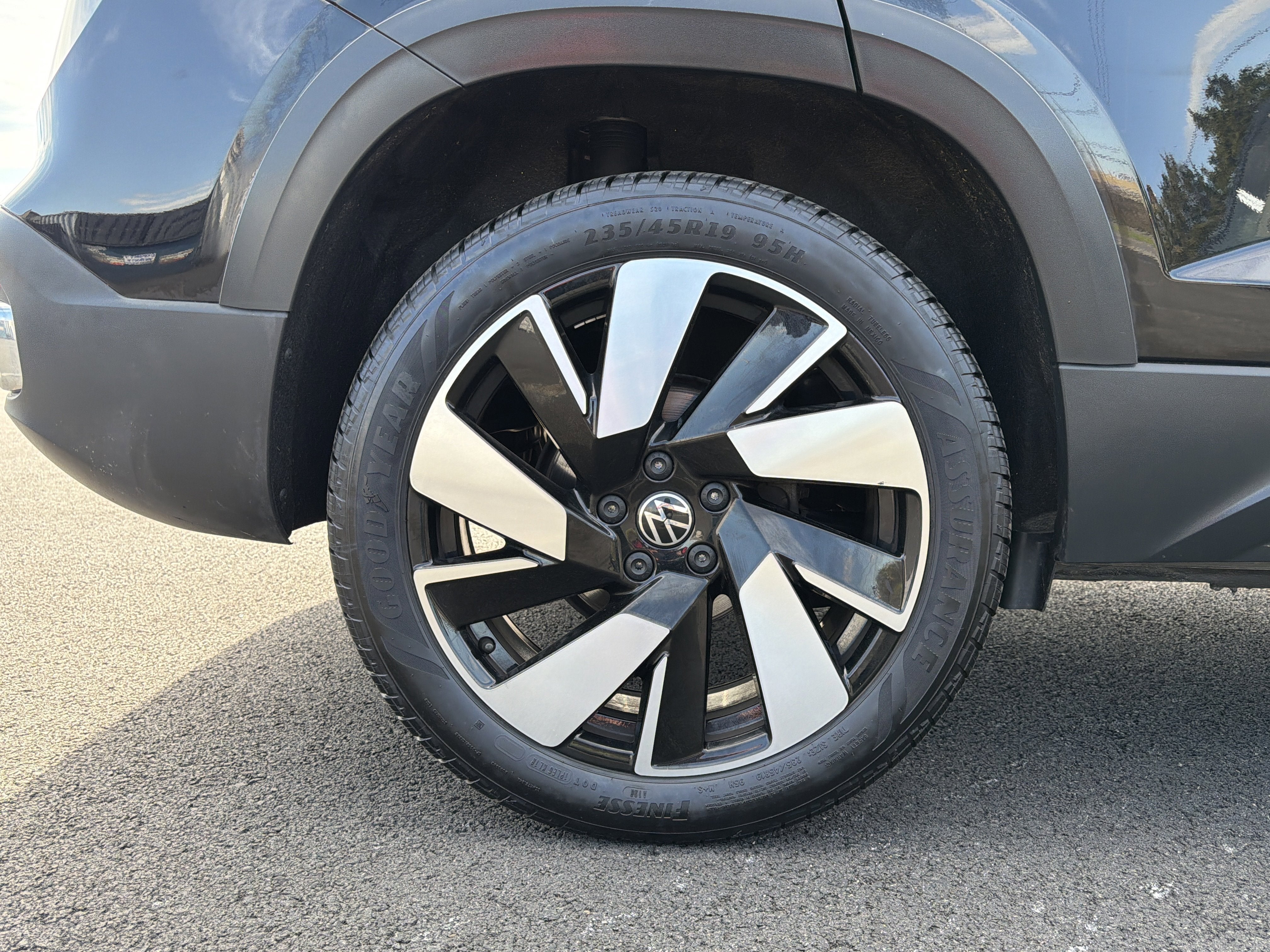 2024 Volkswagen Taos 1.5T SEL