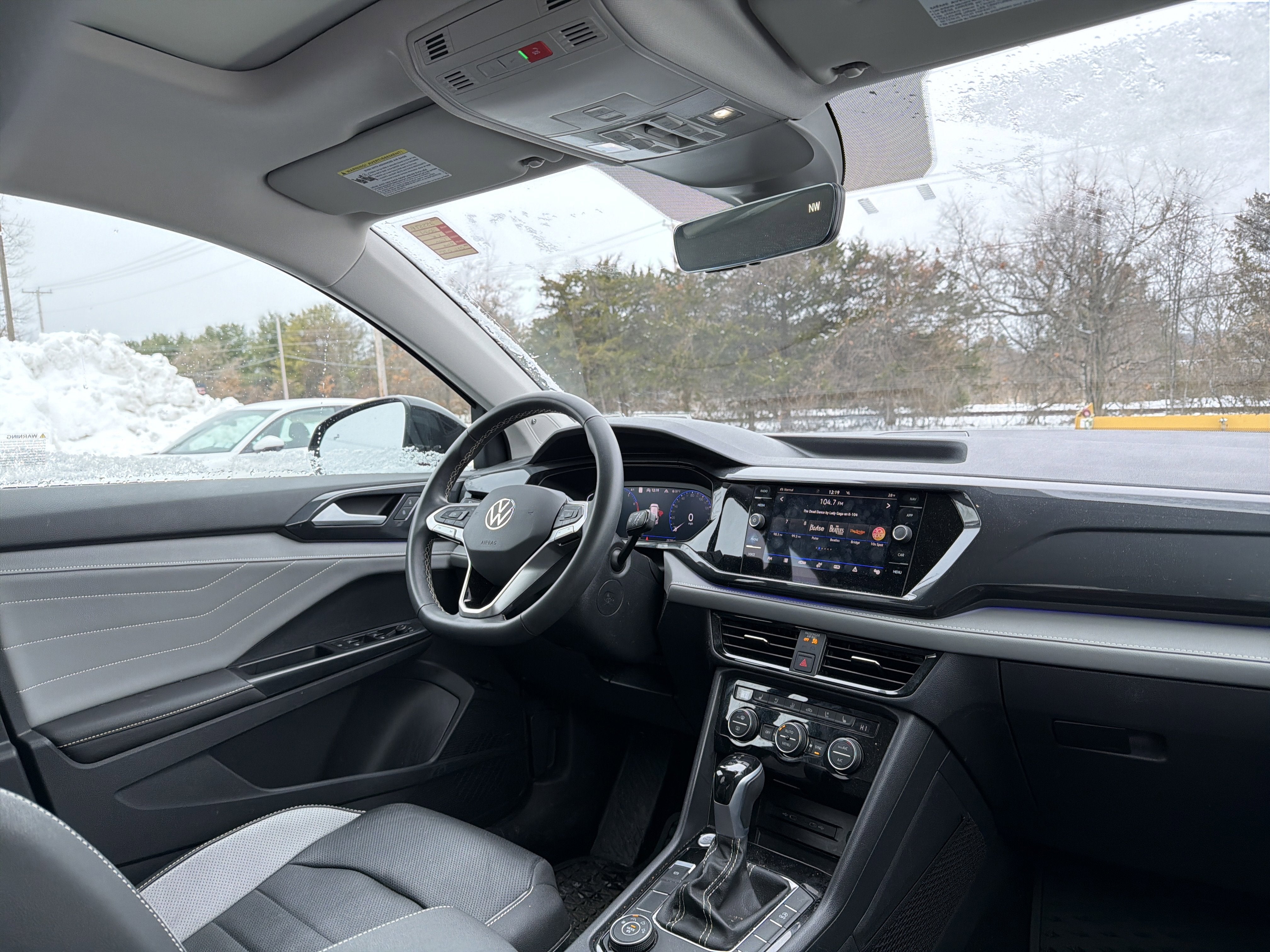 2024 Volkswagen Taos 1.5T SEL