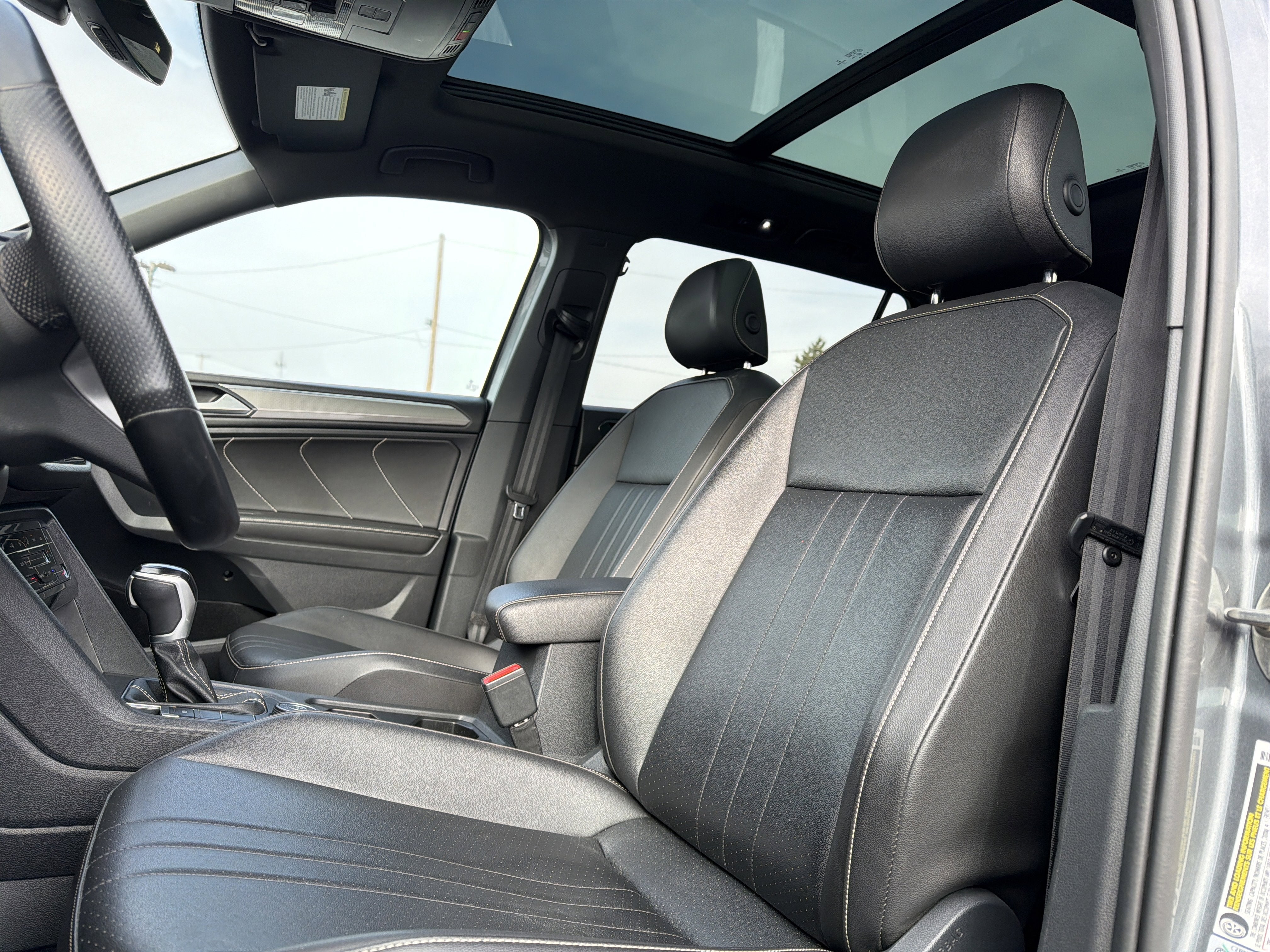 2022 Volkswagen Tiguan 2.0T SE R-Line Black