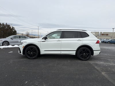 2022 Volkswagen Tiguan 2.0T SE R-Line Black