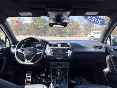 2023 Volkswagen Tiguan 2.0T SE R-Line Black